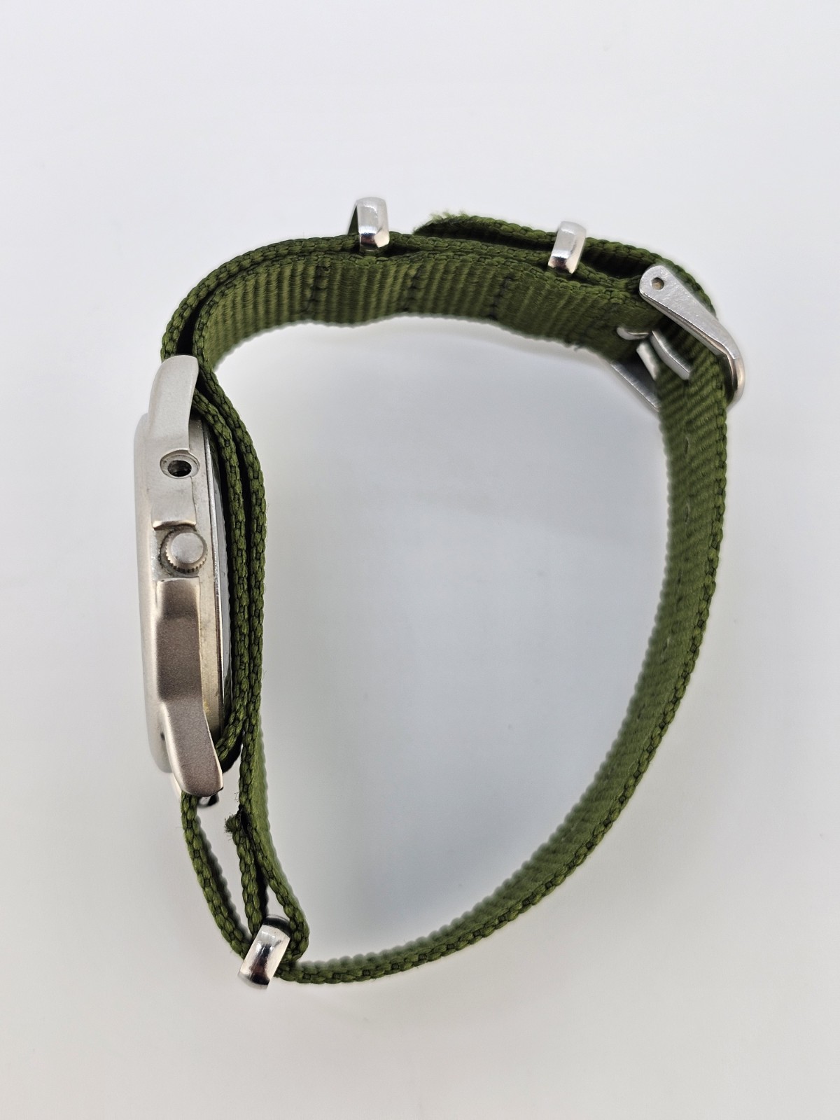 Women’s Field Watch 34MM Gray Dial New Nylon Army Green Band NEW Battery READ