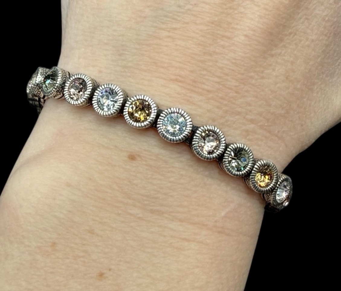 PATRICIA LOCKE Signed Game Set Match Bracelet Colorful Silver Tone 7” C11