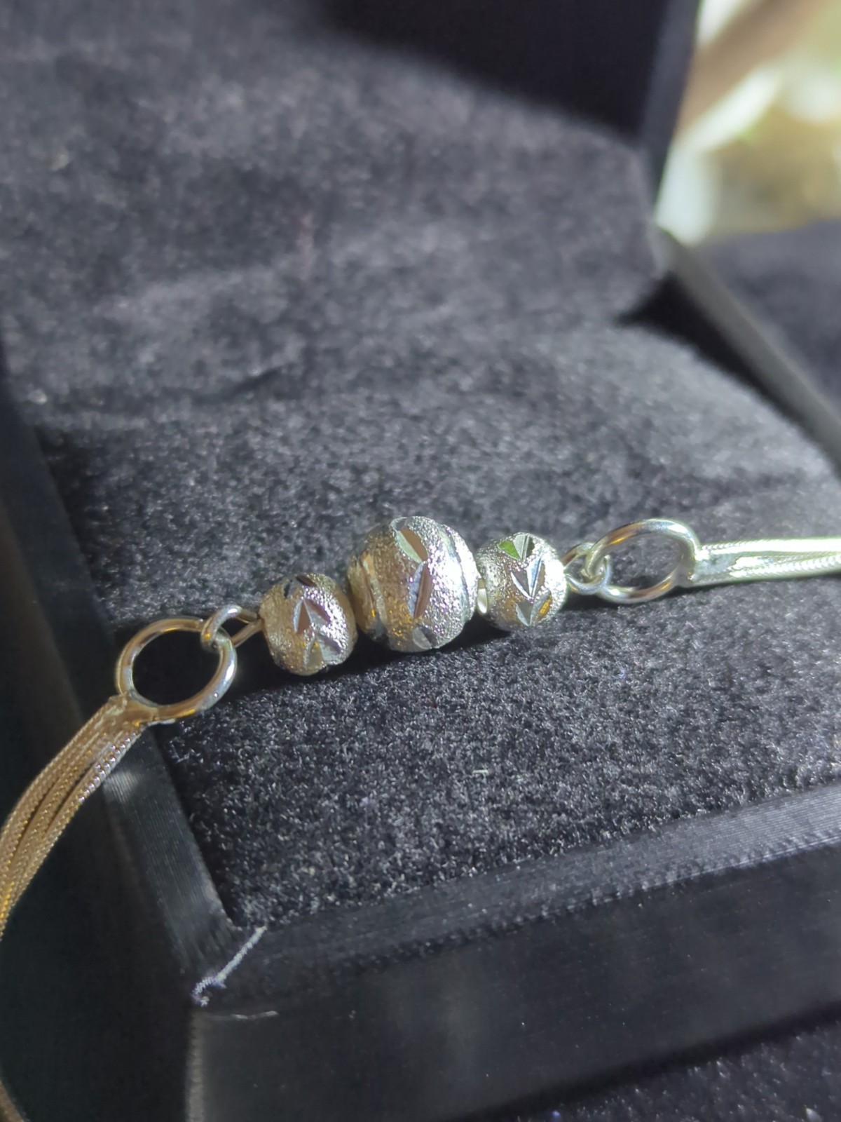 Sterling Silver 925 Adjustable 9-in Bracelet Handcrafted Carved And Created