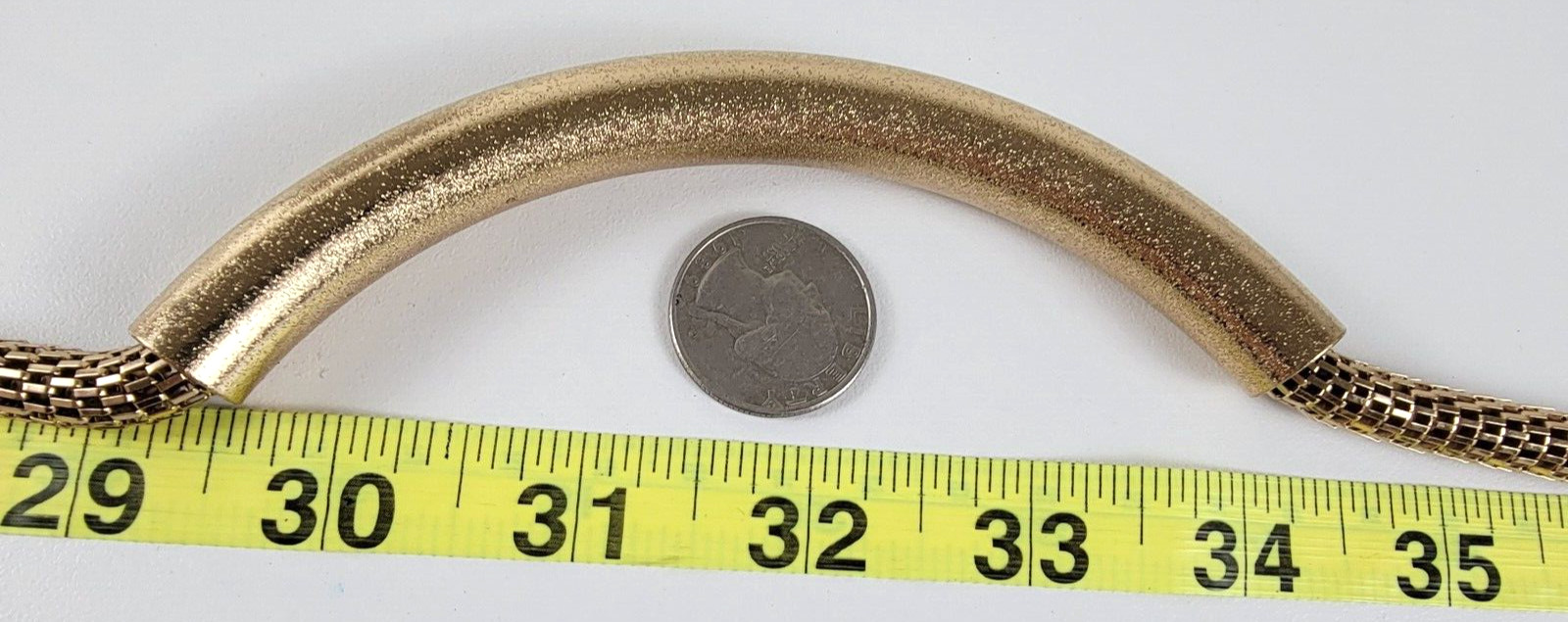 Gold-Tone Mesh Chain Sliding Tube Charm Necklace 21″ Lobster Clasp Modernist