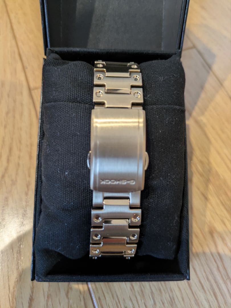 Brand new equivalent G SHOCK GM B2100GD 9AJF
