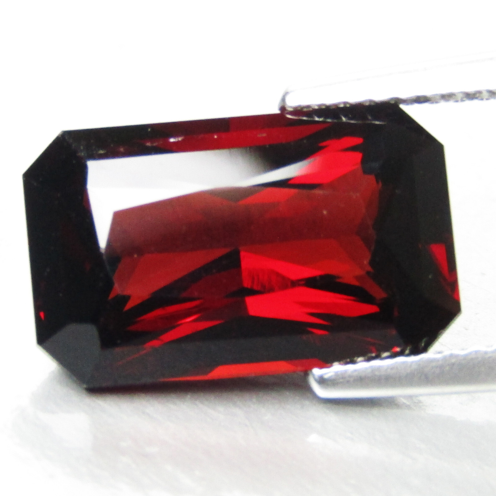 7.71Cts Beautiful Natural Almandine Garnet Nice Radiant Cut Loose Gemstone