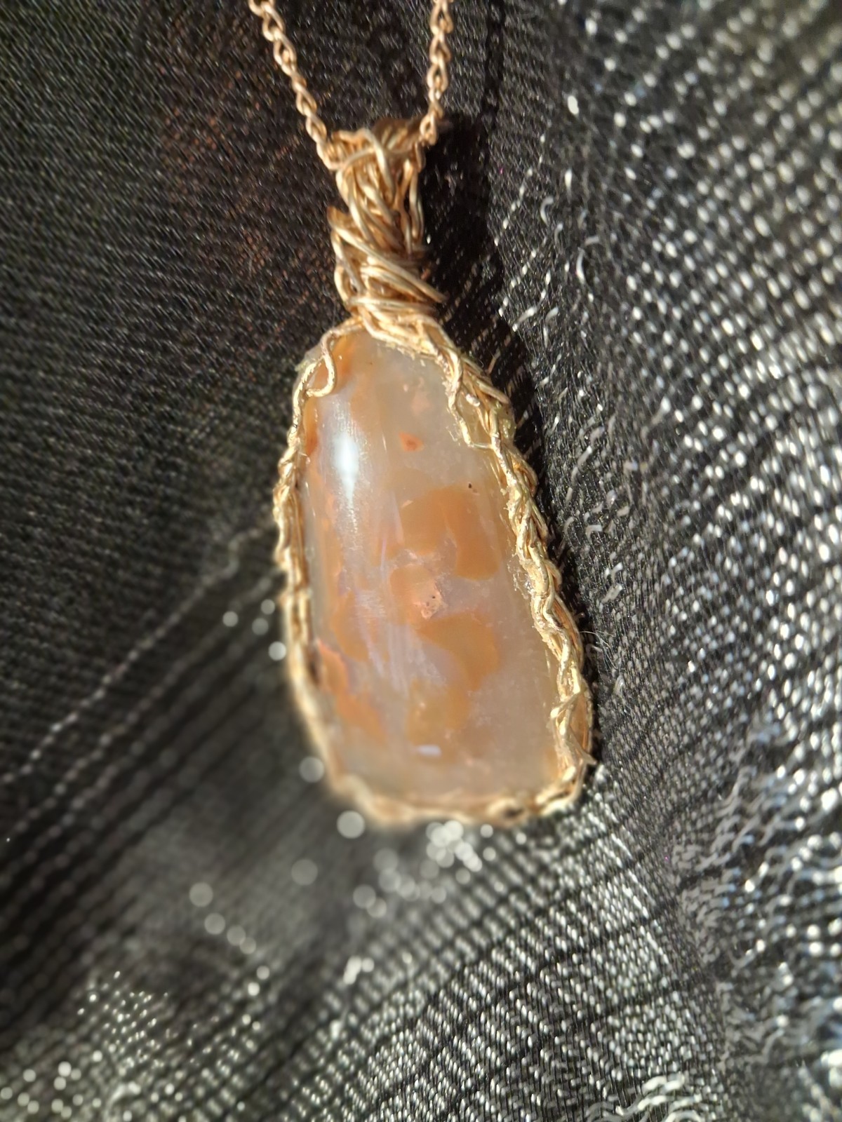 Gold Tone Cable Chain Necklace agate cabachon Wire Wrapped Pendant Boho