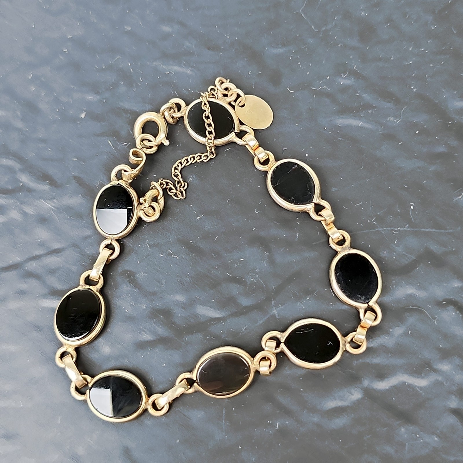 Burt Cassell Vintage 1/20 12K GF Bracelet Black Oval Stone Link