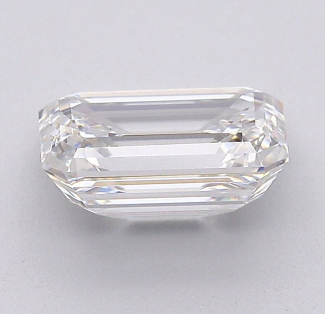 0.30 Carat, 1 Pcs, Certified Natural White Diamond, Radiant Cut Diamond.