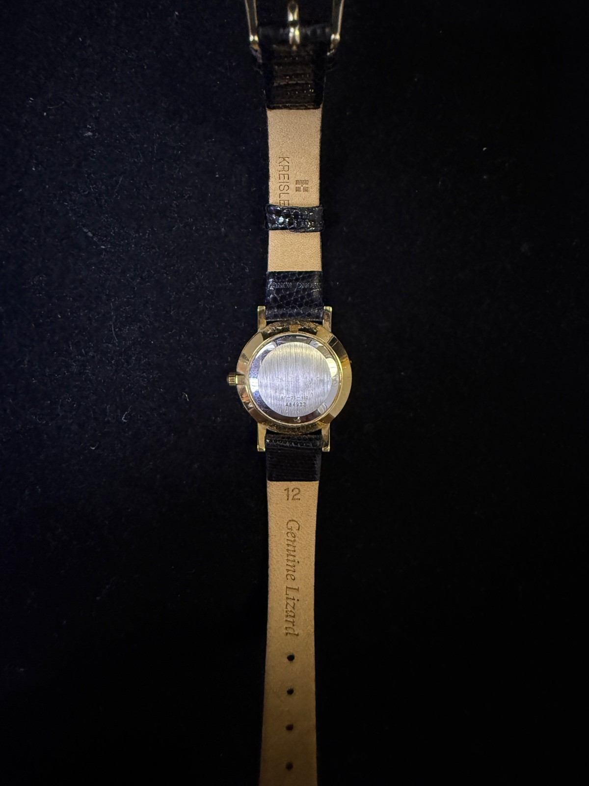 🕰️ Movado Museum Classic 87-25-052 Quartz Watch | Iconic Modernist Design