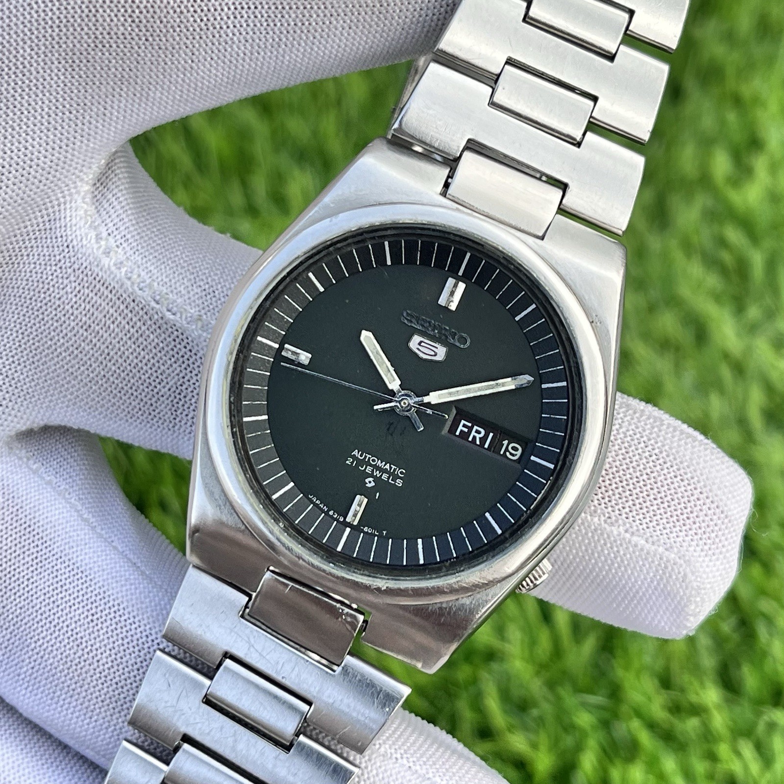 Vintage Seiko 5 Automatic 17J Dress Formal Japan Made Men’s Watch 6319-6010