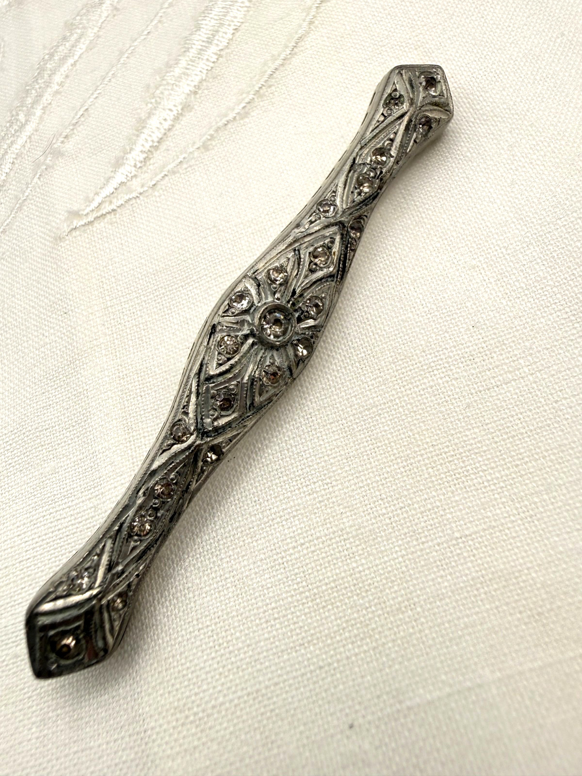 Vintage Art Deco Bar Brooch Rhinestones c.1930 White Metal European Style