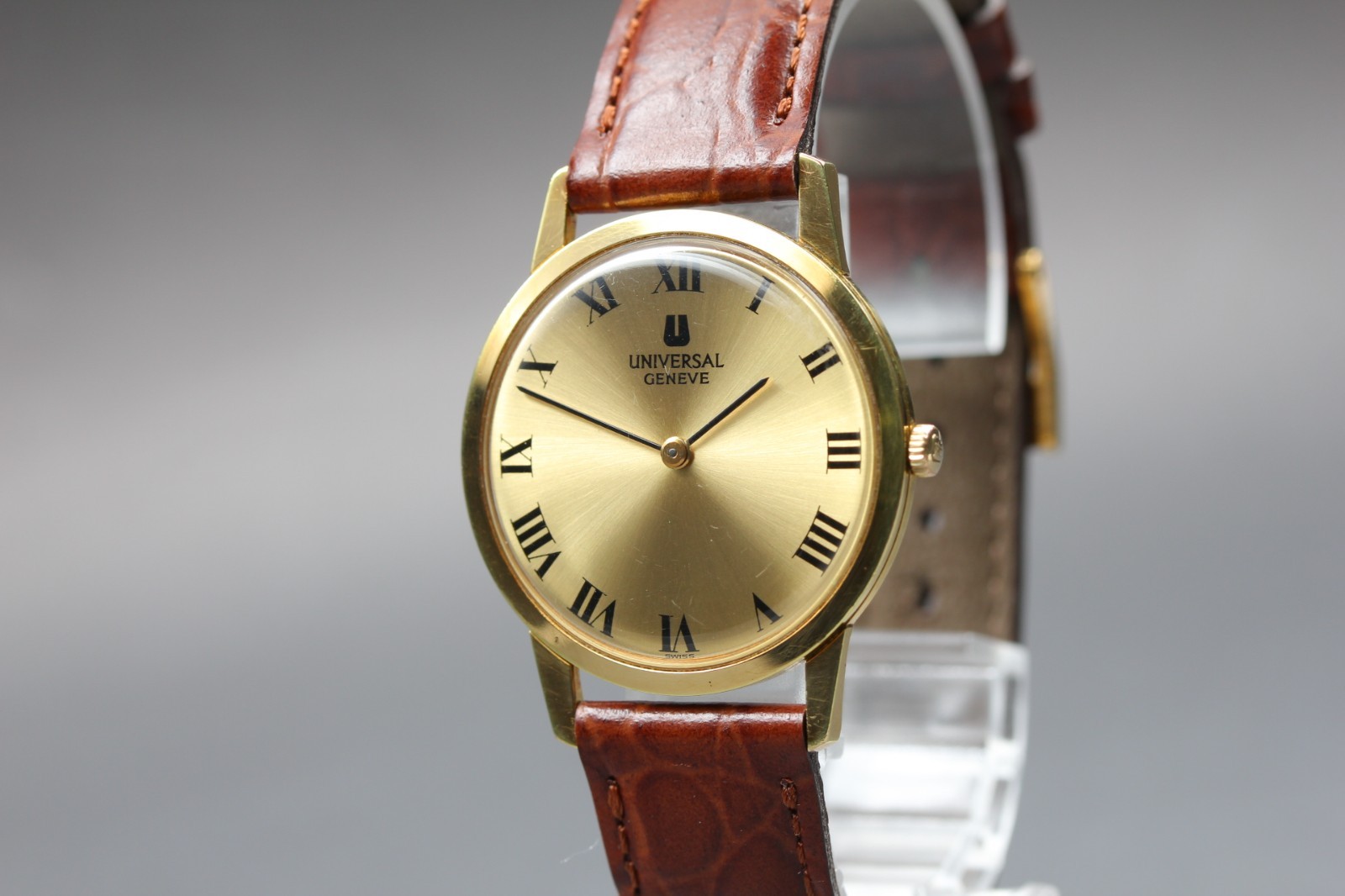 VINTAGE 1970s Universal Geneve 542101 Gold Roman Round 31mm Manual Men Watch JP