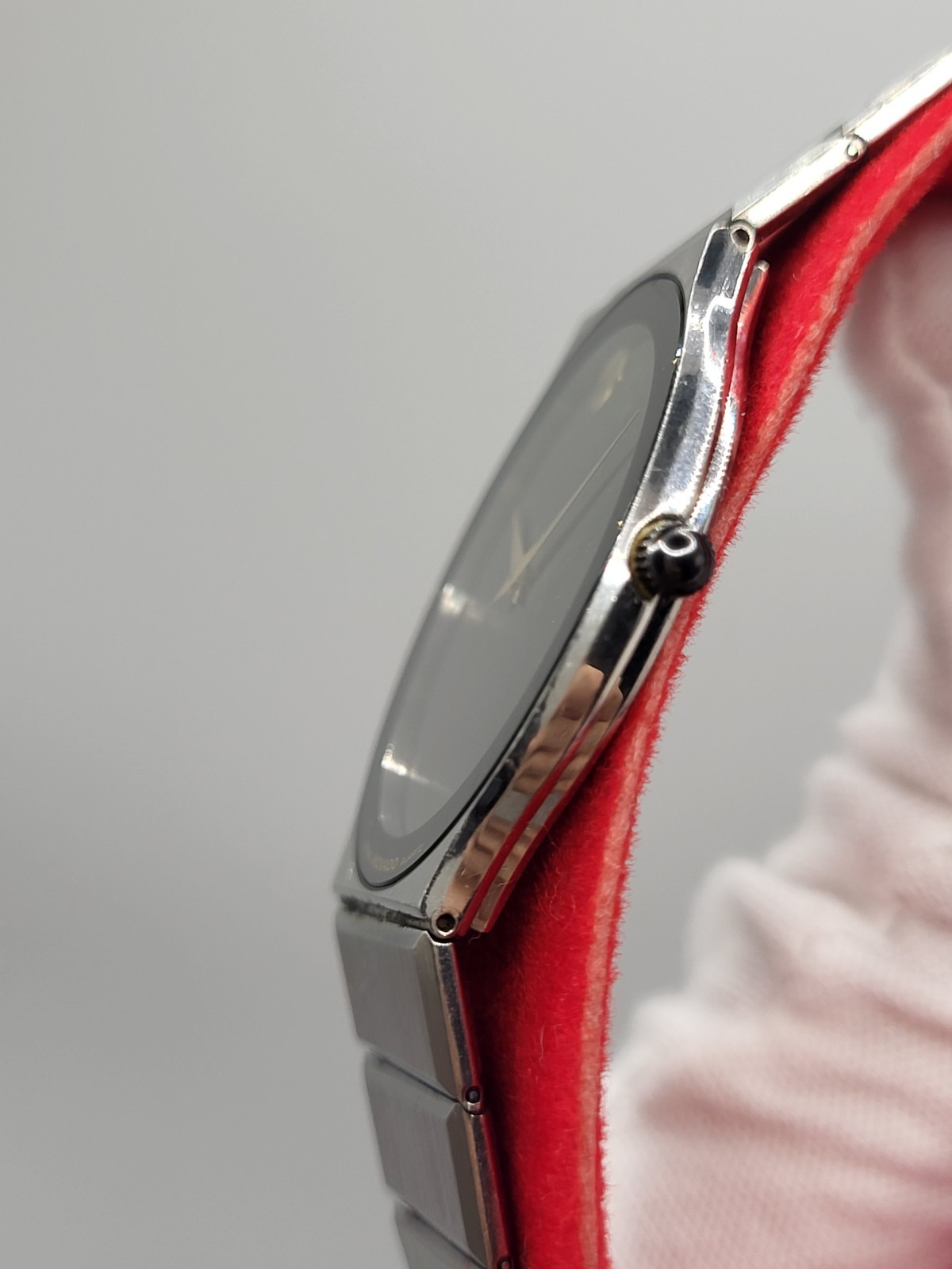 32mm [RARE] Ultra THIN Movado 1990 Museum Women’s Watch 84-40-880 Swiss 7.5″