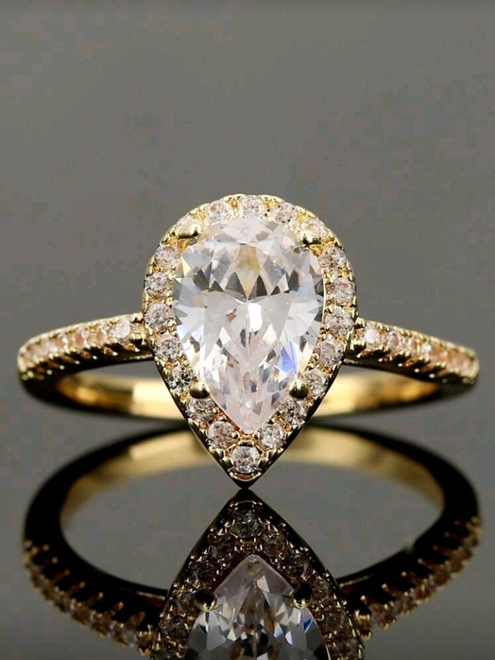 Gold-Plated Copper Teardrop Shaped White/Colorless CZ Ring Size 7 Inlaid