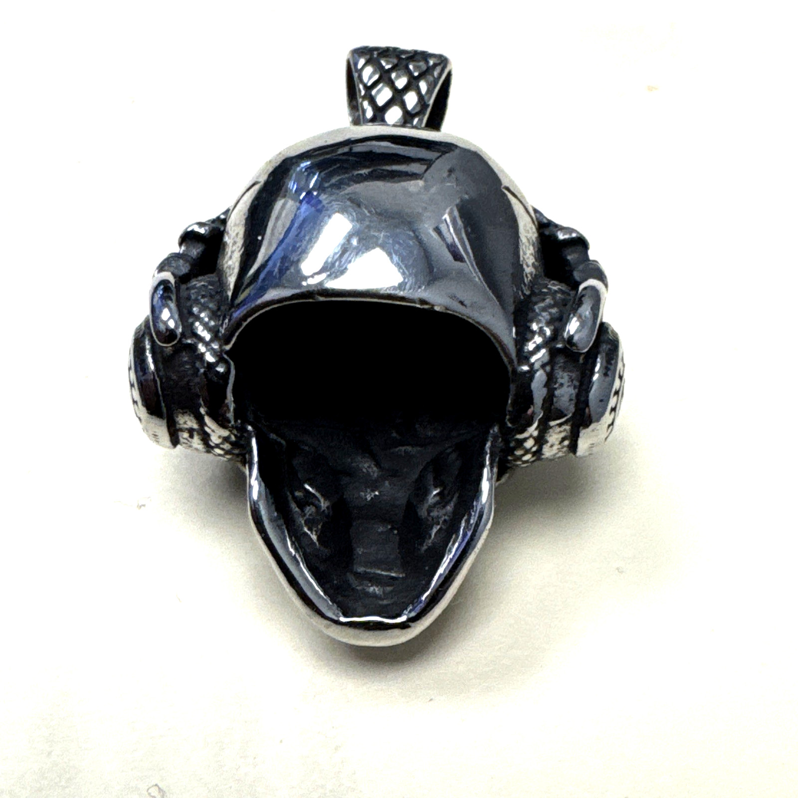 Skull Pendant Wearing Headphones Gothic Dj Style Necklace Jewelry NWOT