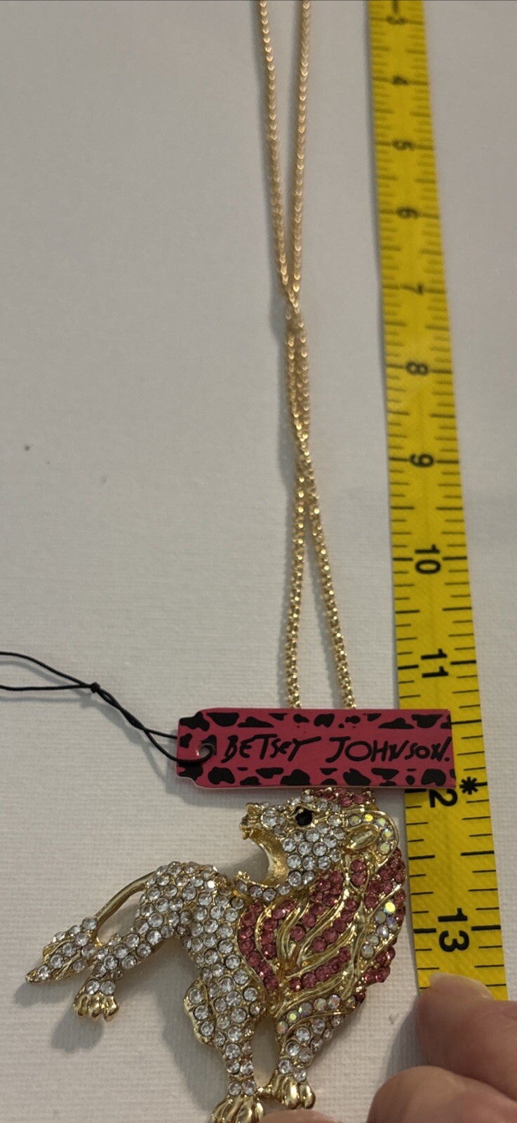 BETSEY JOHNSON GOLD WHITE CRYSTAL LION GOLD PLATED PENDANT BROOCH NECKLACE