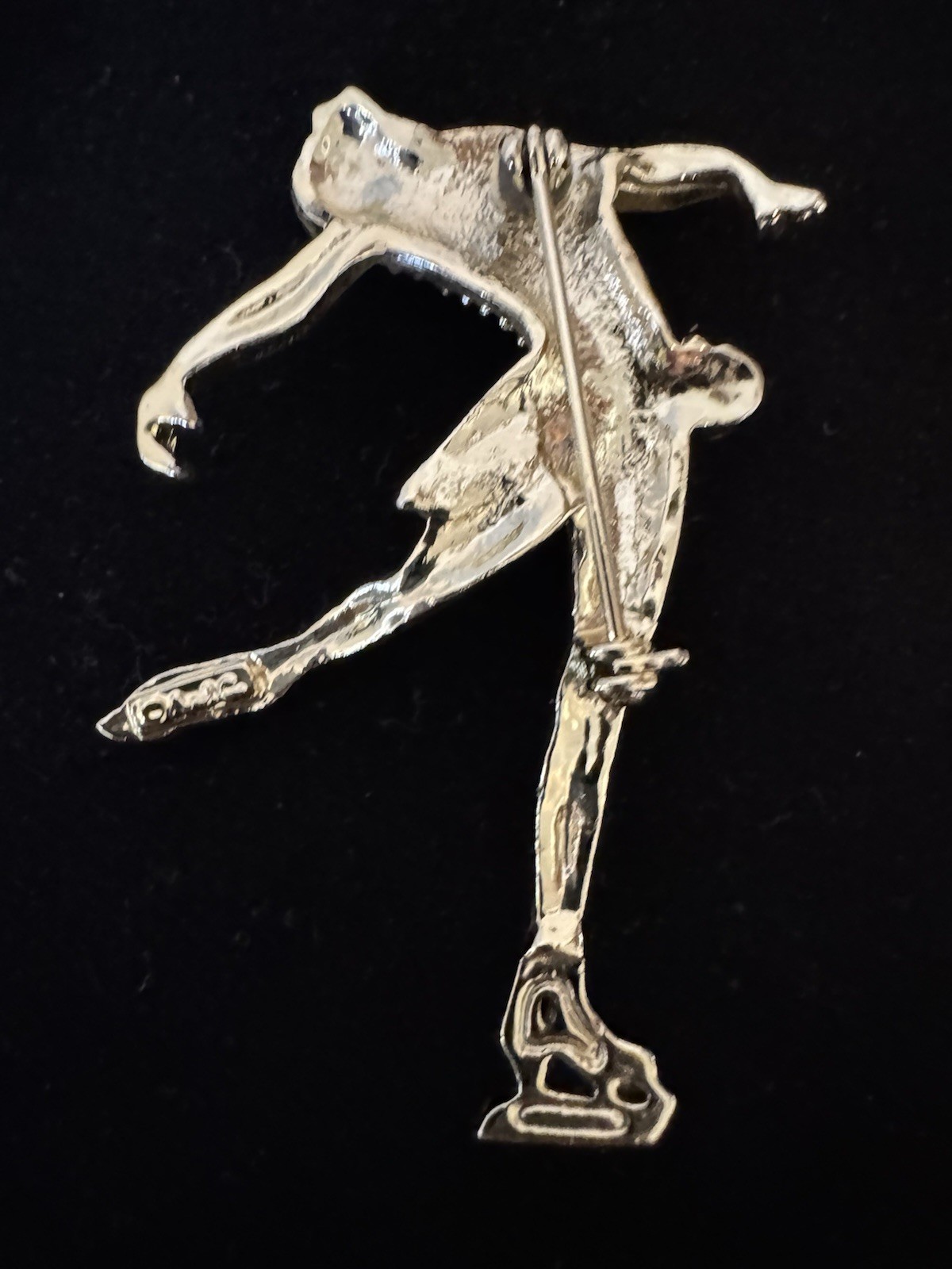 AJC Ice Figure Skater Brooch Pin Signed Gold Tone