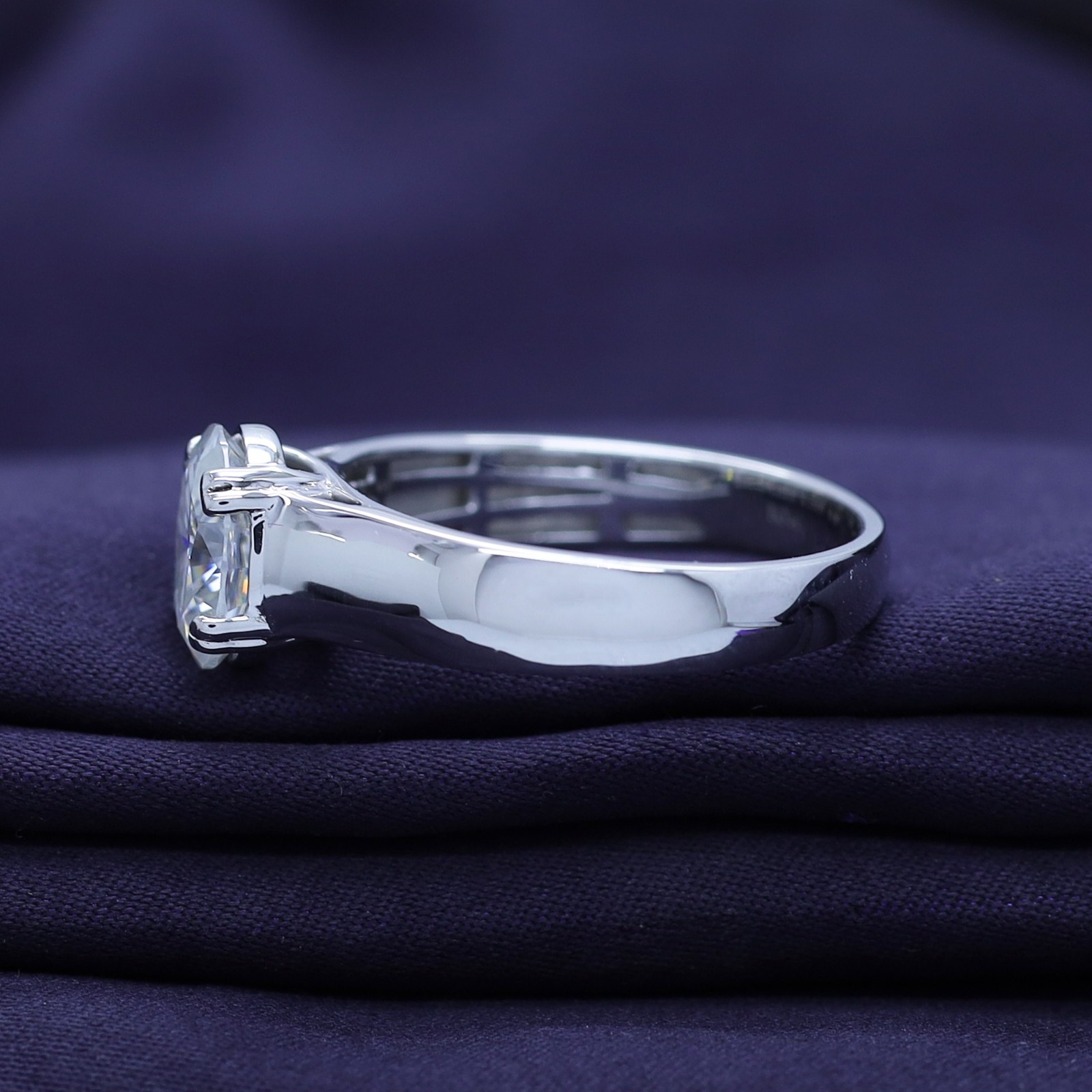 2.60 Ct Oval Cut Moissanite Solitaire Engagement Ring in 925 Steling Silver