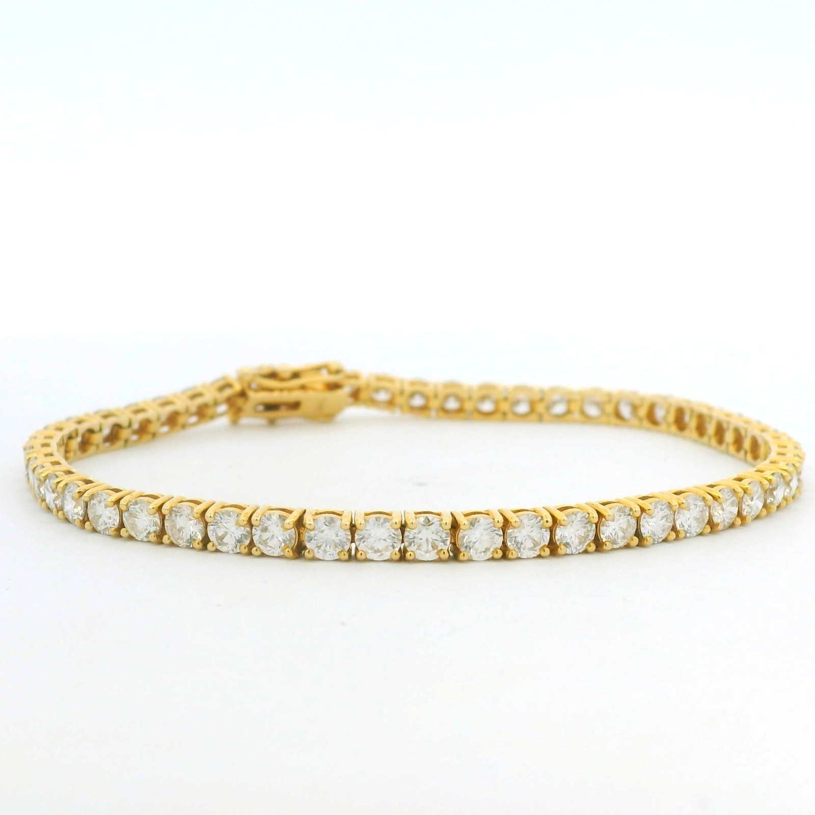 14k Yellow Gold Natural 6.36 Carat Round Brilliant Cut Diamond Tennis Bracelet