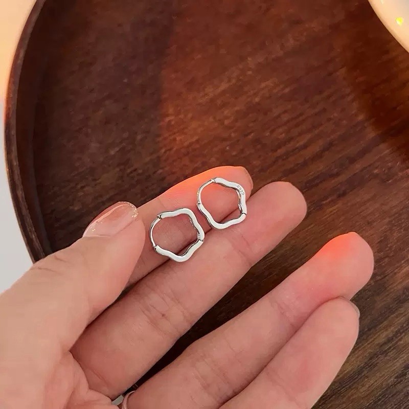 Silver Wavy Huggie Earrings,Organic Shape Small Hoop Earrings for women 046