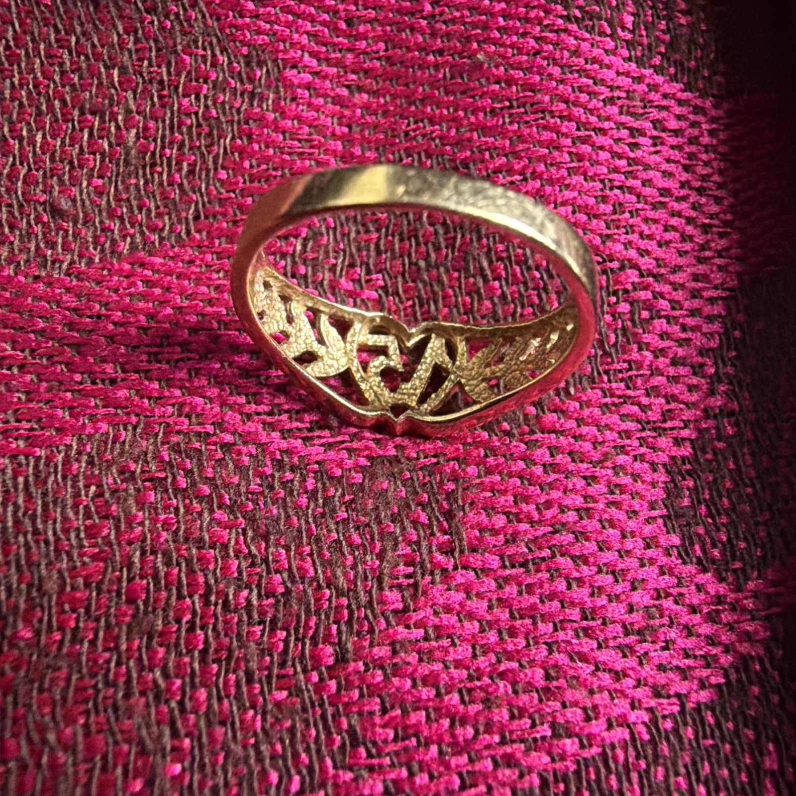 14k GOLD RING SWEET 15 YELLOW 2.4 GRAMS 7.25 INCHES