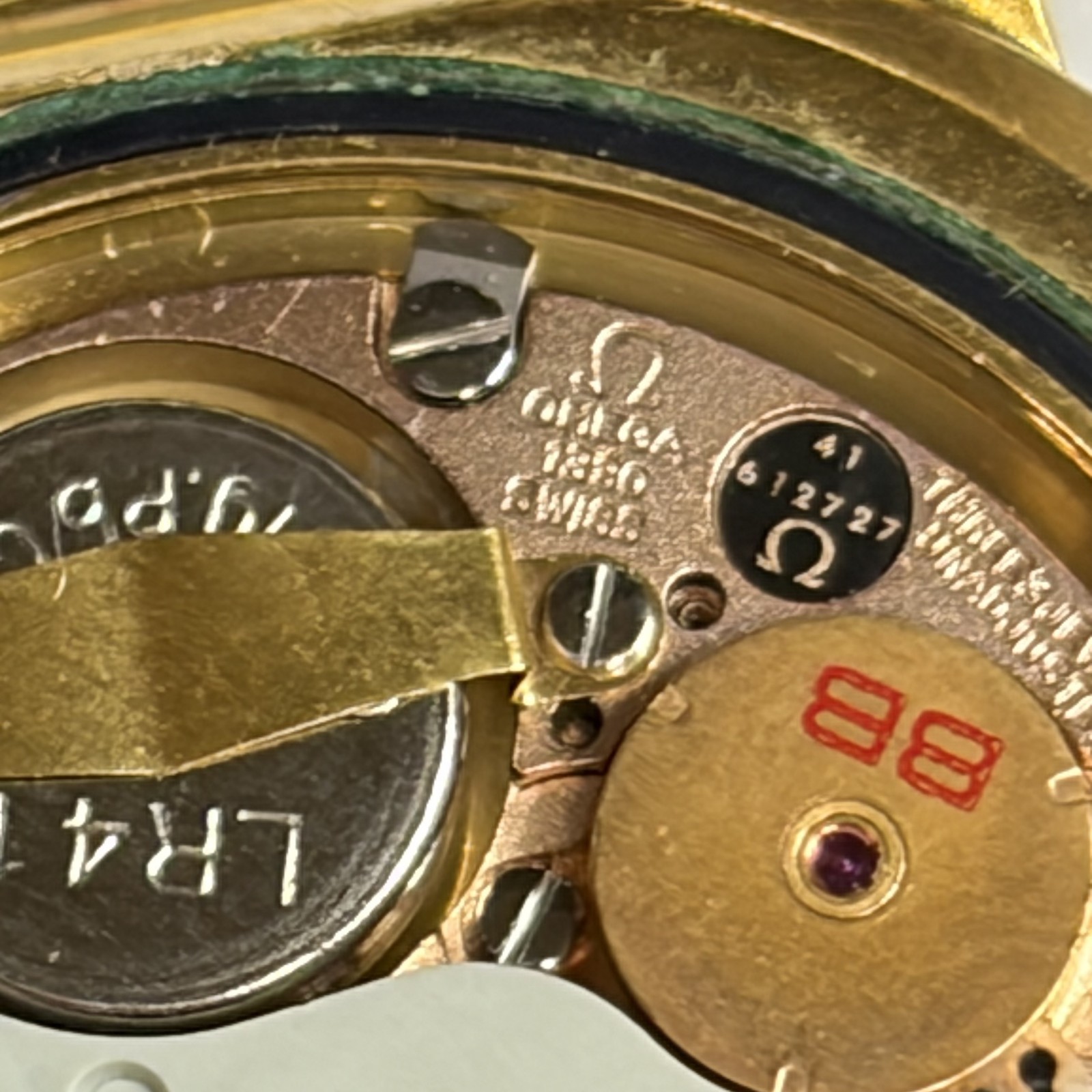 Vintage 1980 OMEGA Constellation Mens Cal.1330 Ref.191.032 Quartz From Japan