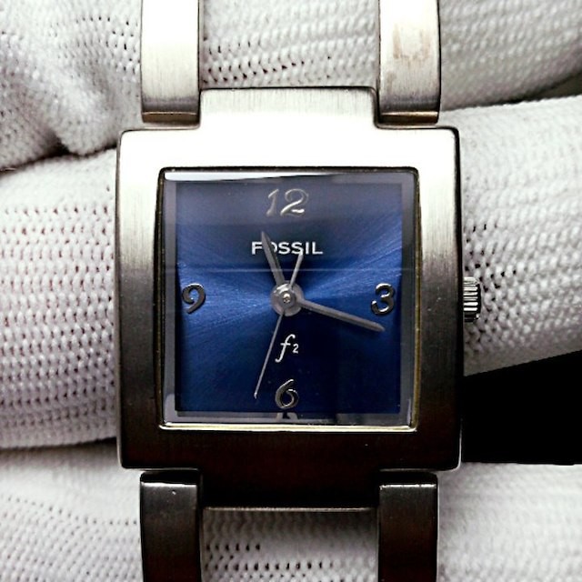 Fossil ES-8940 Women’s Bangle Watch Navy Blue Dial