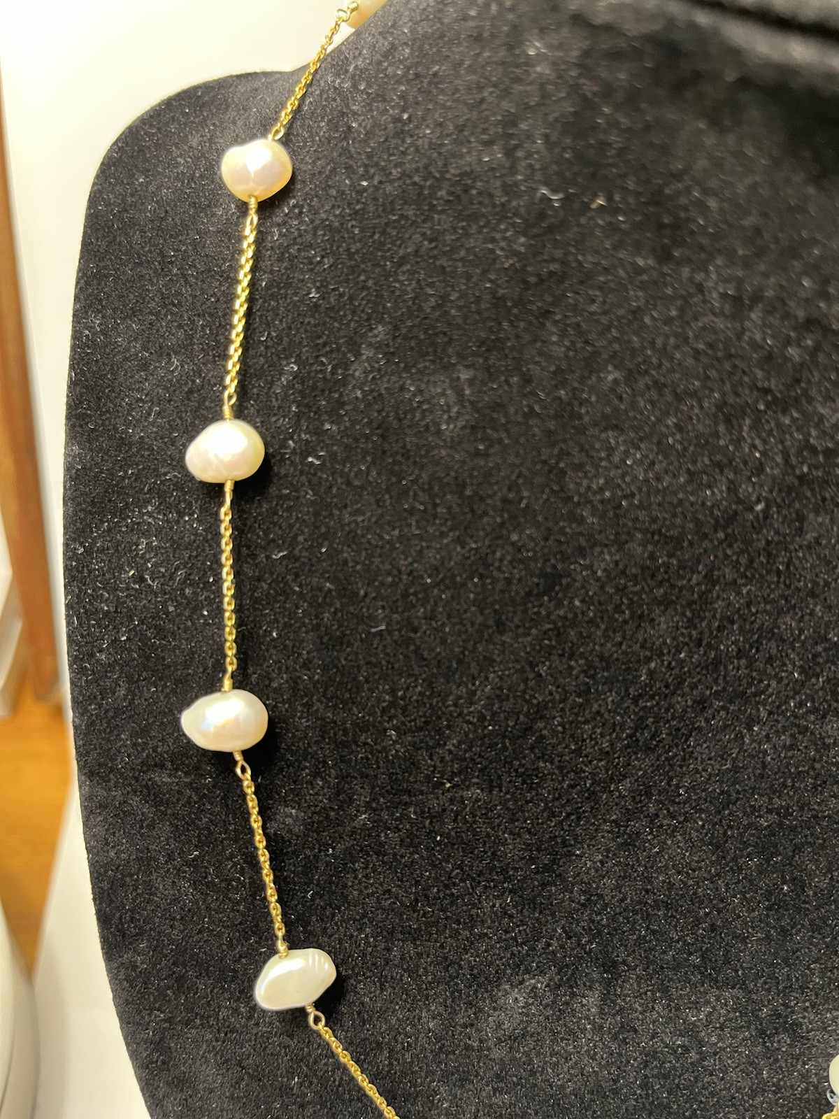 Stunning 14K gold 18″ pearl station necklace heavy 8.8 Grams.