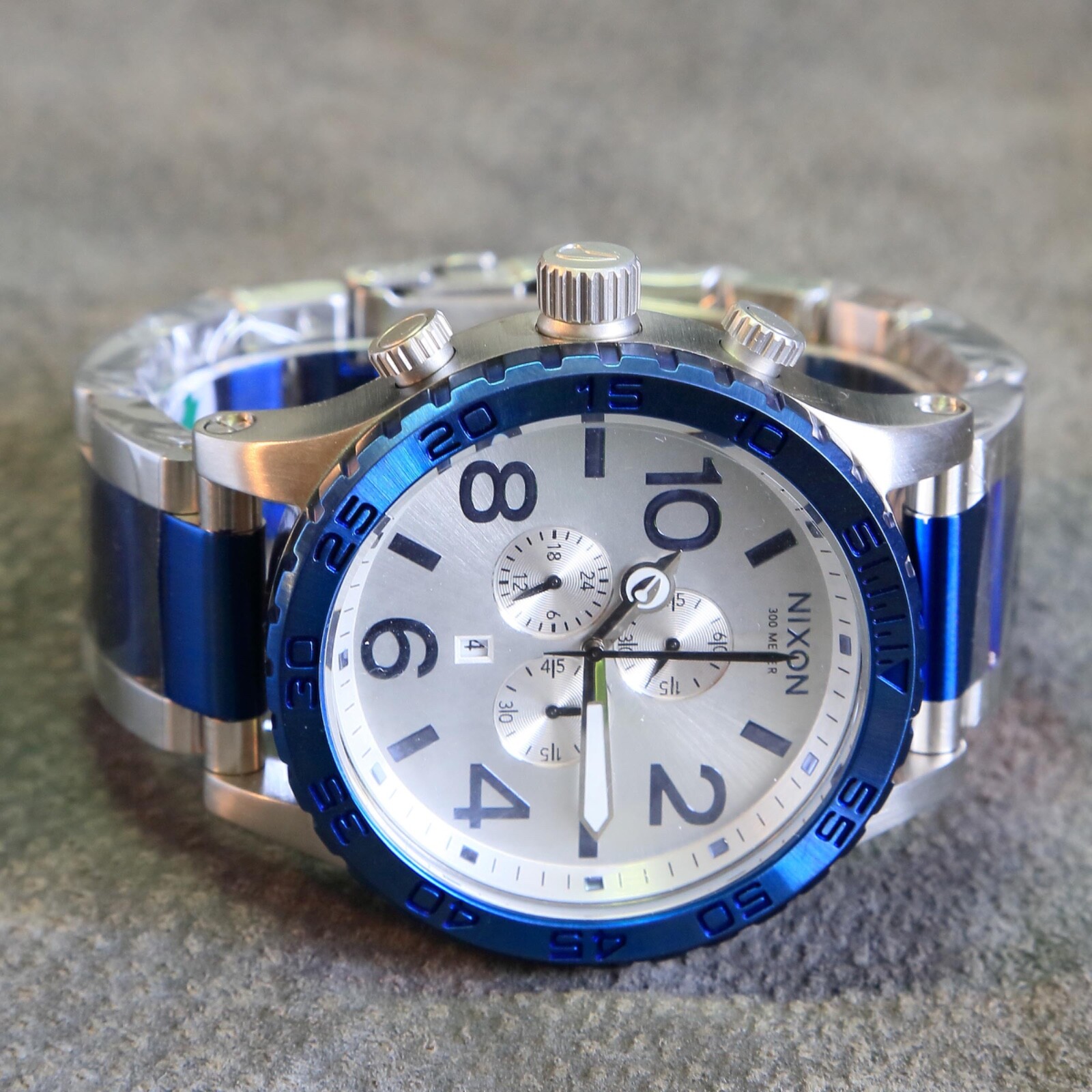 US NEW Authentic NIXON Watch Mens 51-30 CHRONO Blue Sliver A083 NICE GIFT!
