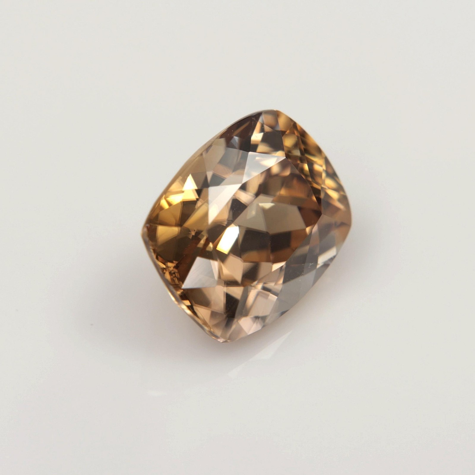 3.75 Carats – Natural Zircon – Alluring Imperial Brown – Cushion – 26014081