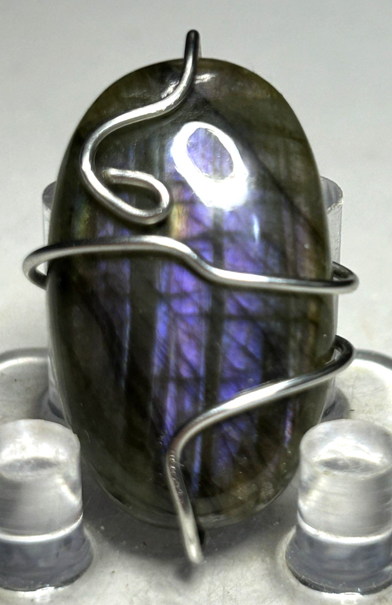 Purple Flash Labradorite Wire-wrapped Pendant 10g/36.6mm x 23mm x 10.8mm