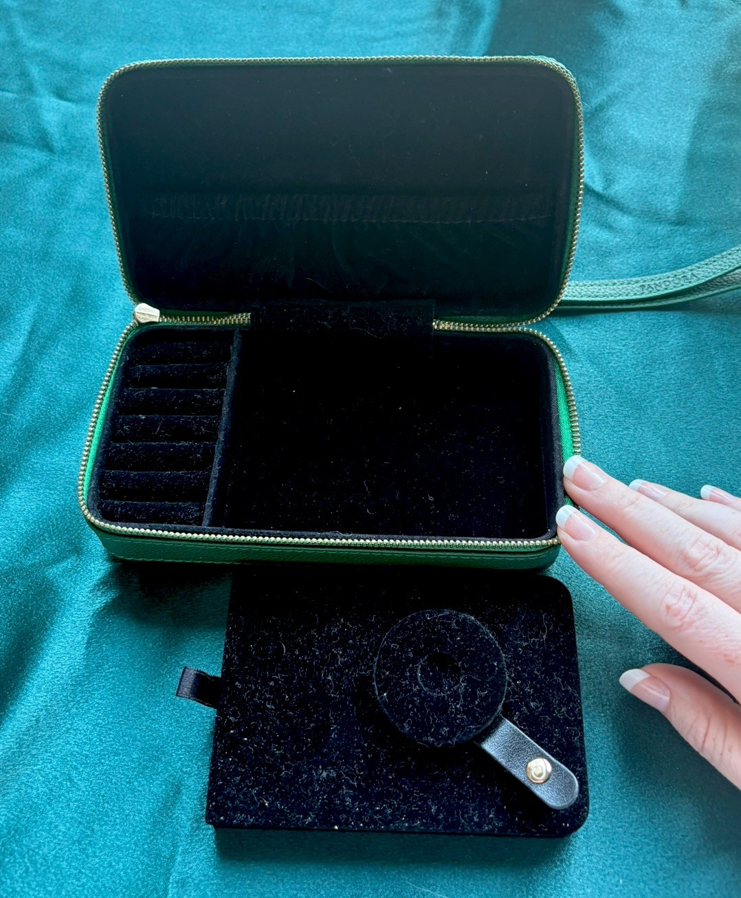 Genuine PANDORA Jewelry Case Green Faux Leather Limited Edition