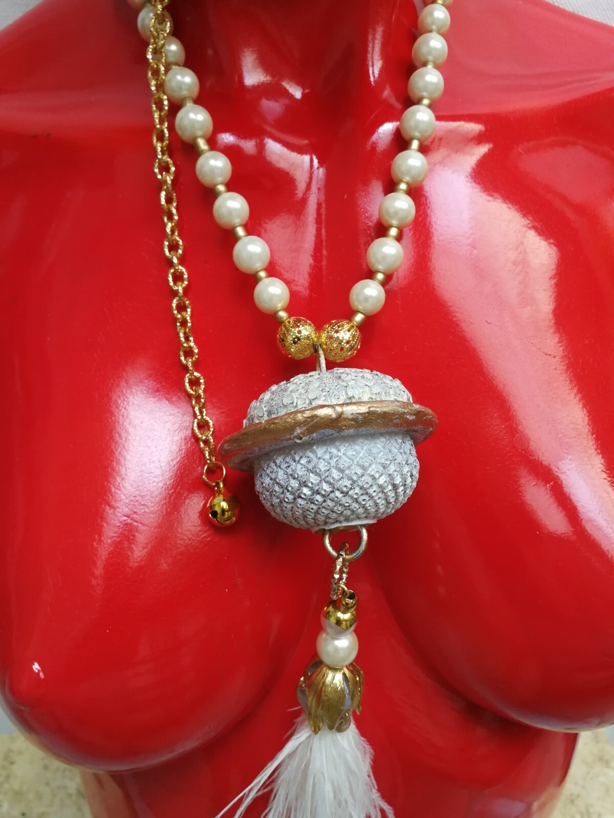 Jewelry Woman Pearl Necklace Luxury Pendant Art Deco Jellyfish Ostrich Feather