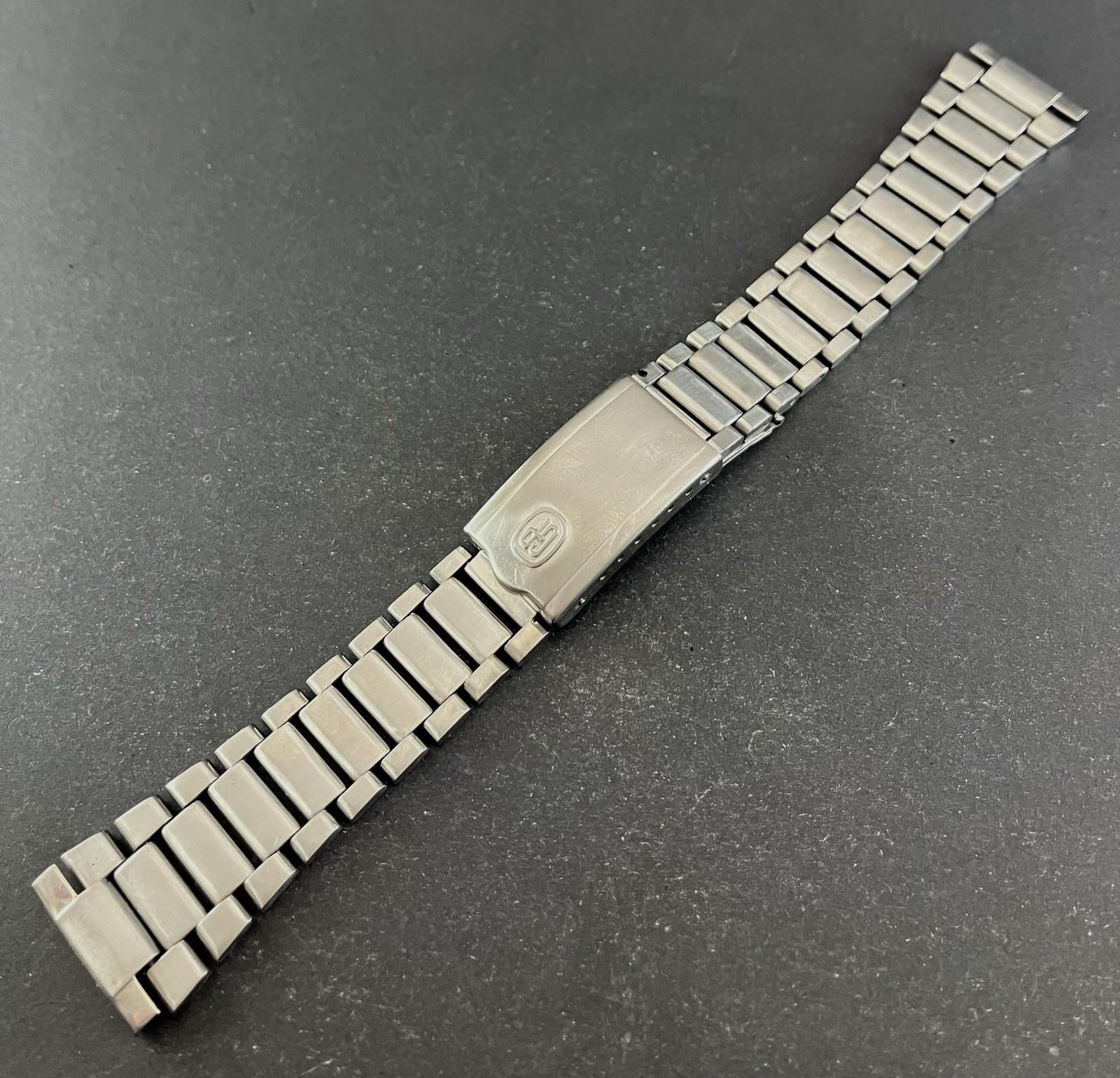 GIRARD PERREGAUX JB Champion USA Bracelet for Gyromatic. 20mm Ends. Ca 1973