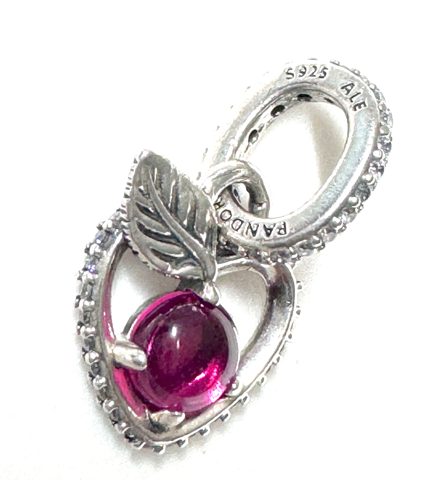 Pandora Disney Snow White Apple Pendant with Cerise Crystal – 399553C01