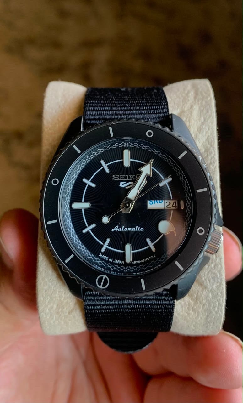 Seiko 5 Automatic Naruto & Boruto | Day/Time | Black Dial Men’s Wrist watch