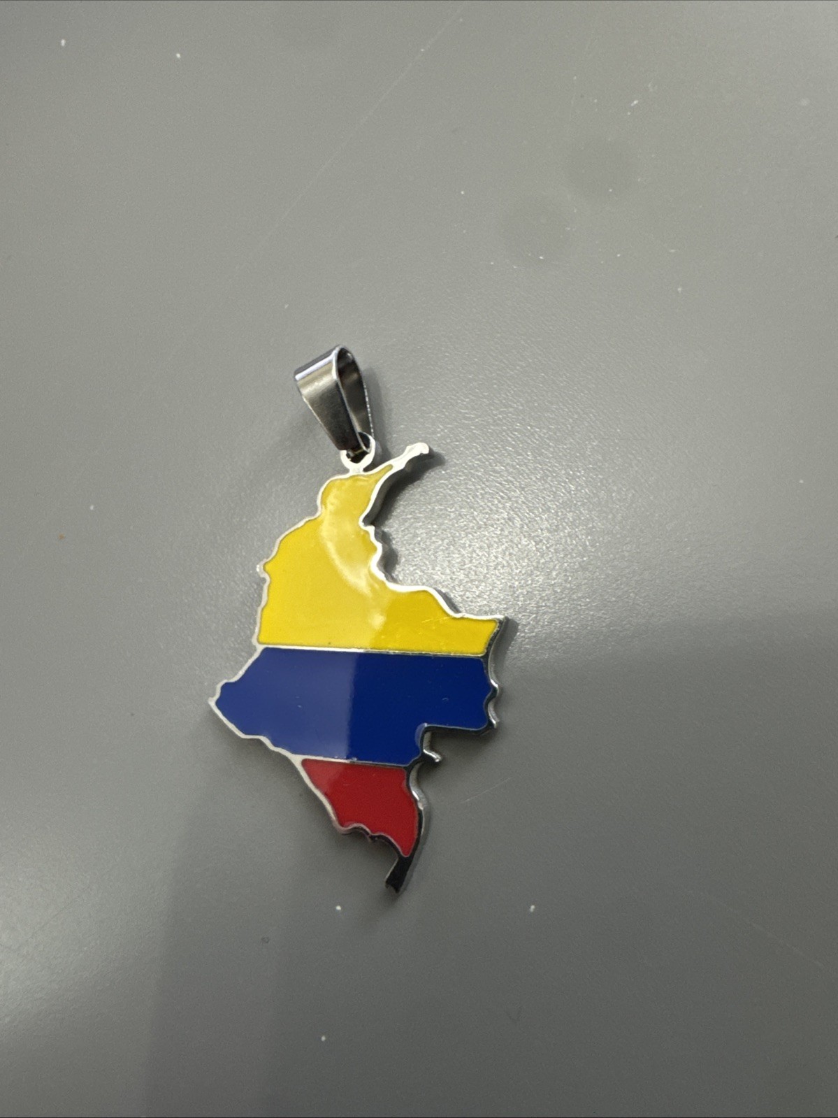 Map Flag Colombia Pendant Stainless Steel Silver Tone 18” Necklace Unisex