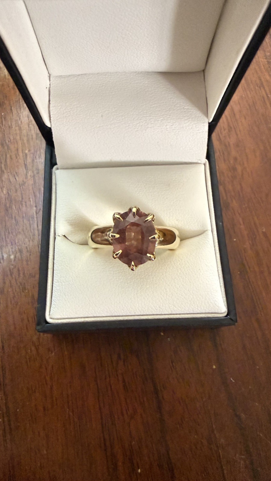 18K Solid Yellow Gold Natural Colour-Change Sapphire Solitaire Ring — 4.33ct