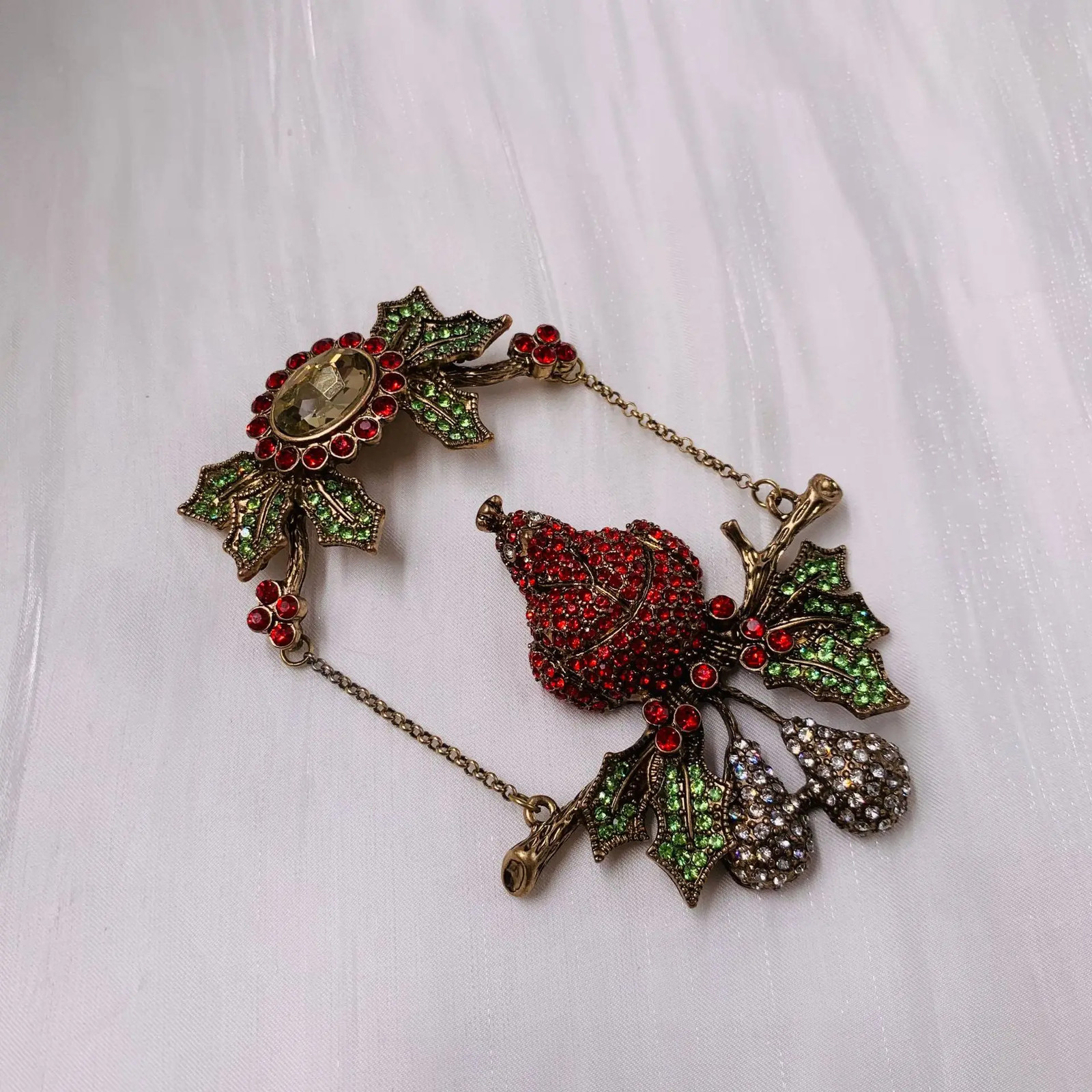 Medieval Antique Reproduction Vintage Brooch Parrot Heavy Industry Pin