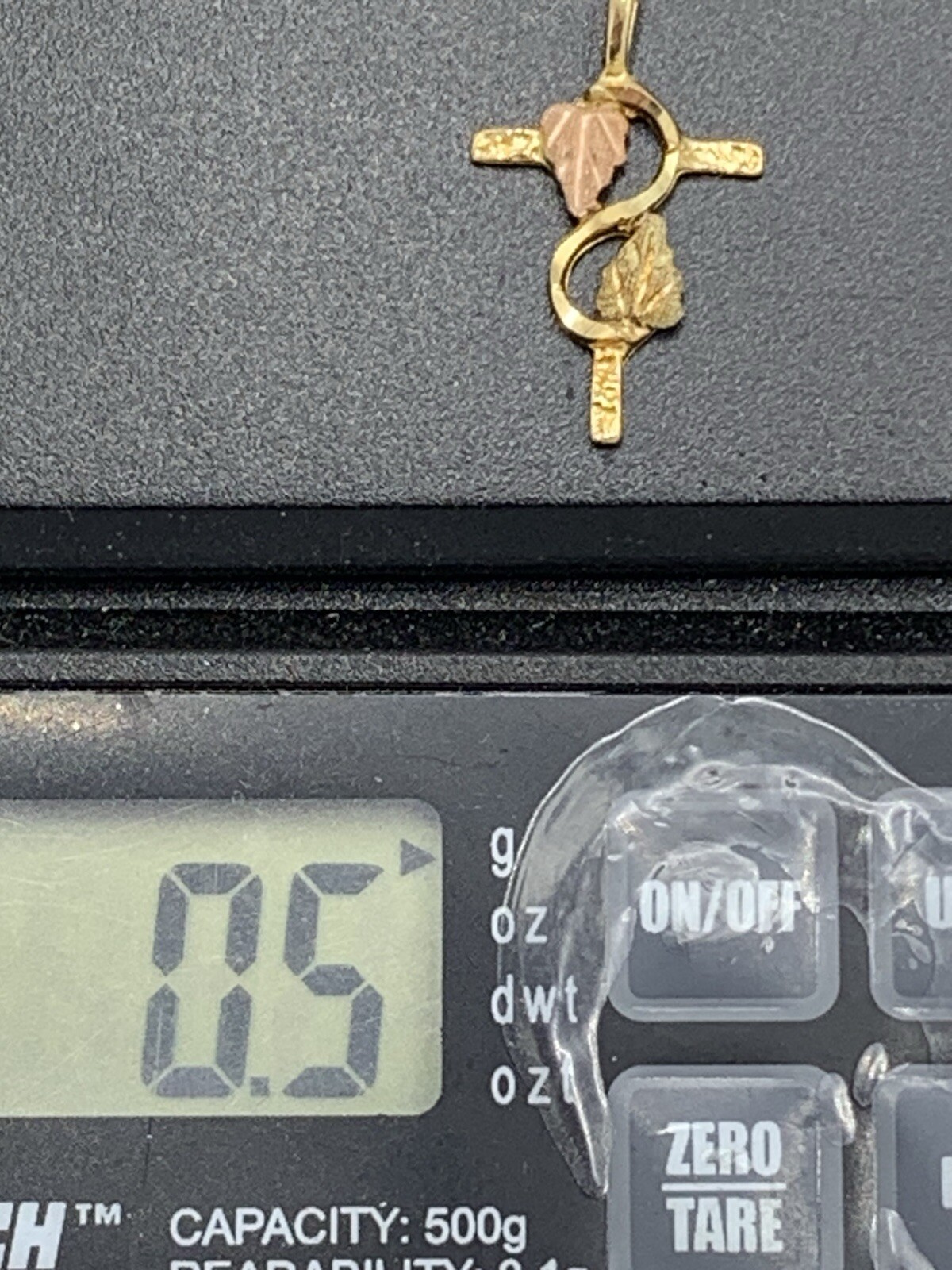 10k Black Hills Gold Cross Pendant Bi Colored Crucifix Christian 3/4″ Long 0.5 g