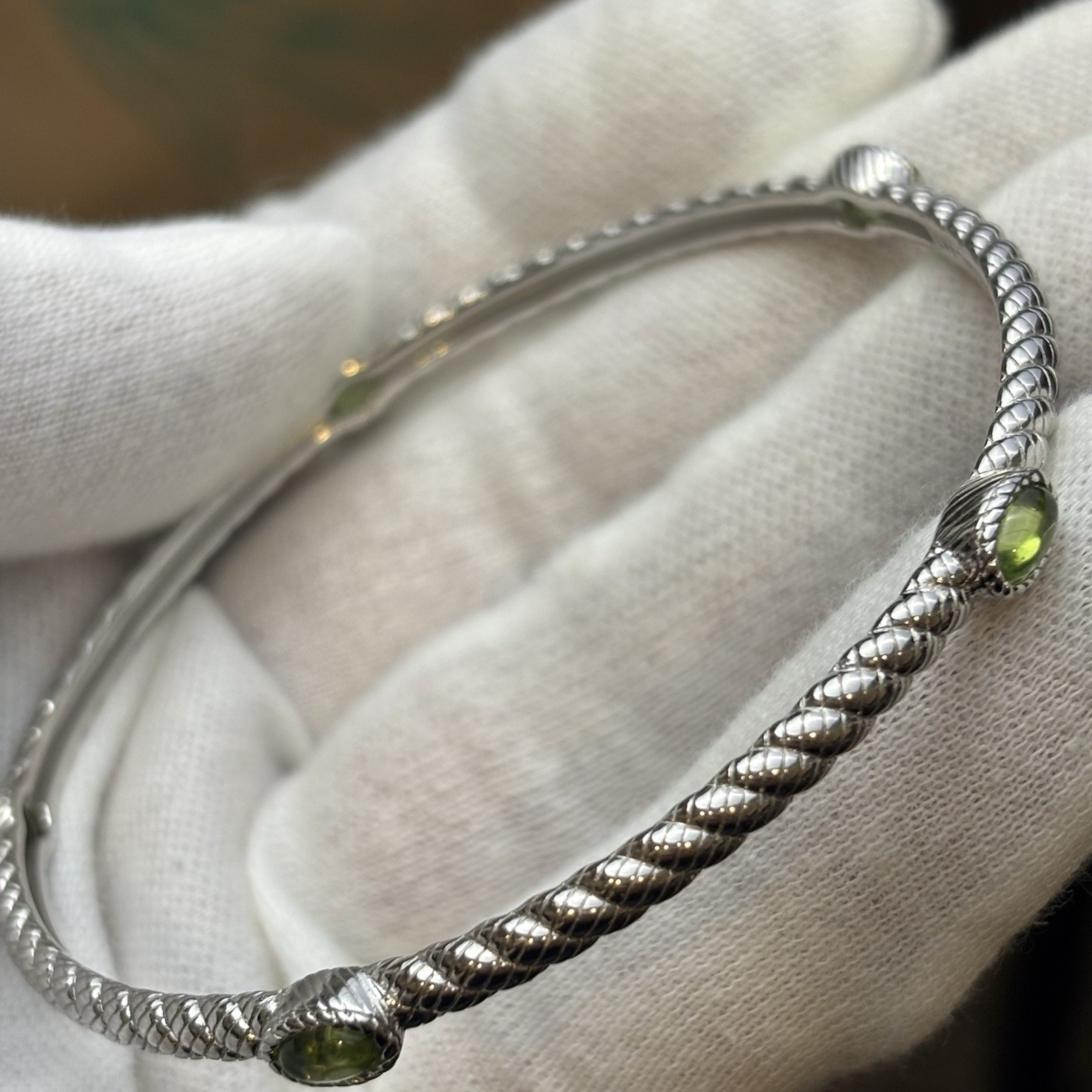 Judith Ripka 15.1g Sterling Silver Green Peridot Twist Rope Bangle Approx 7 1/2”