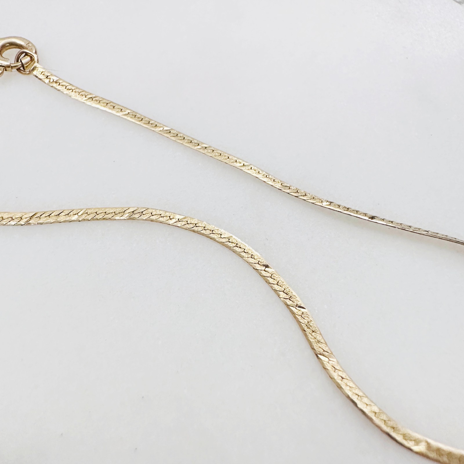 Solid 14K Yellow Gold Thin Herringbone Link Chain Bracelet, 1.3mm, 7 1/8″, .8g