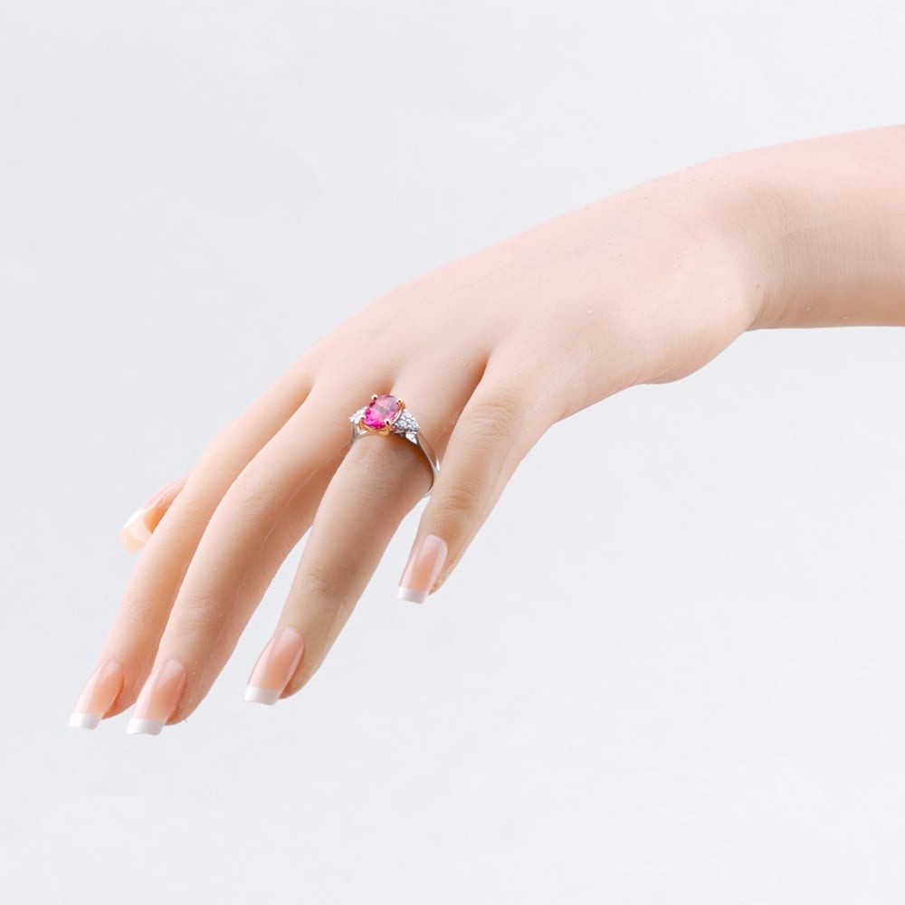 18ct White Gold Pink Tourmaline & Diamond Shoulder Set Solitaire Ring NTR2105…