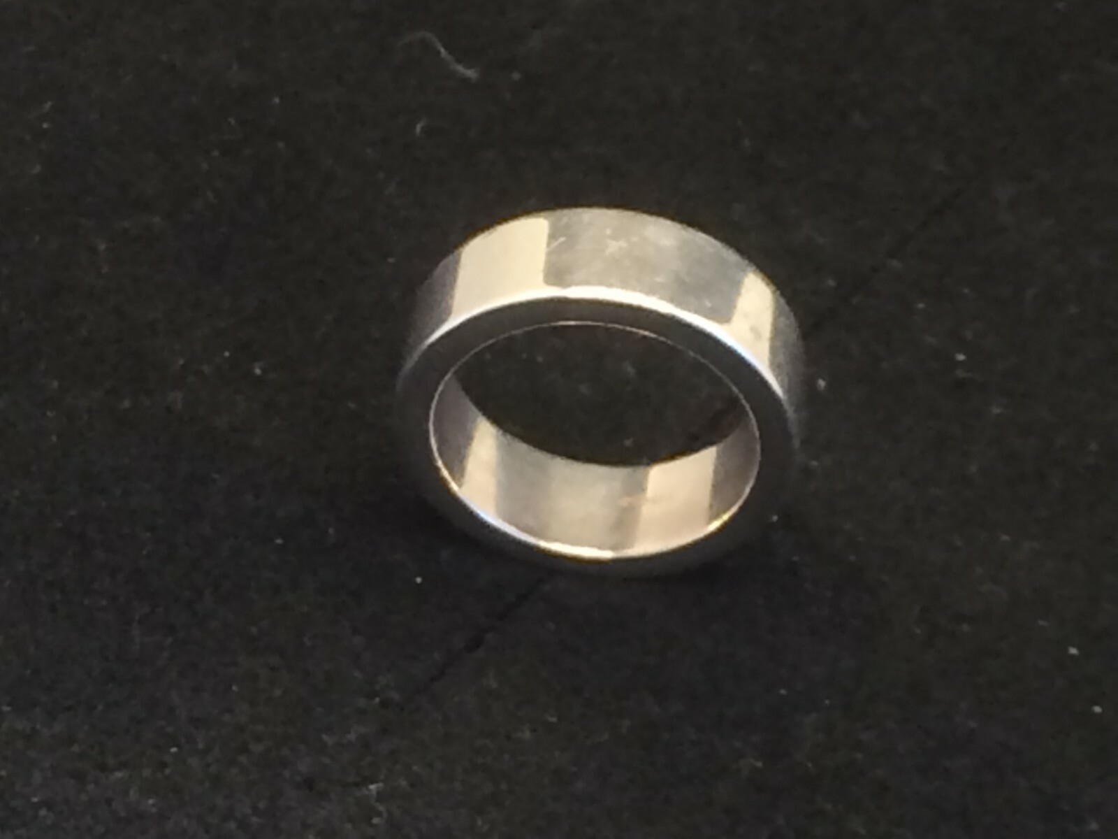Solid 925 Hallmarked Silver Silver Ring 9.18g! 18mm Internal Dimension Designer Hallmark