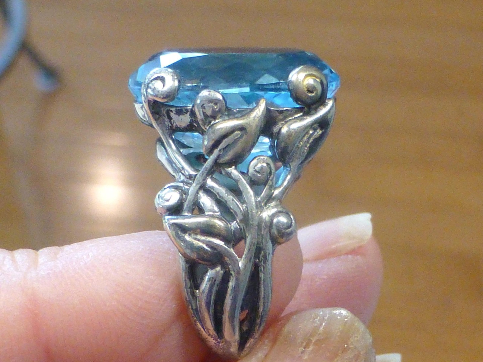 Barbara Bixby Sterling Silver & 18k Gold BLUE Topaz VINE Leaf Ring Size 6