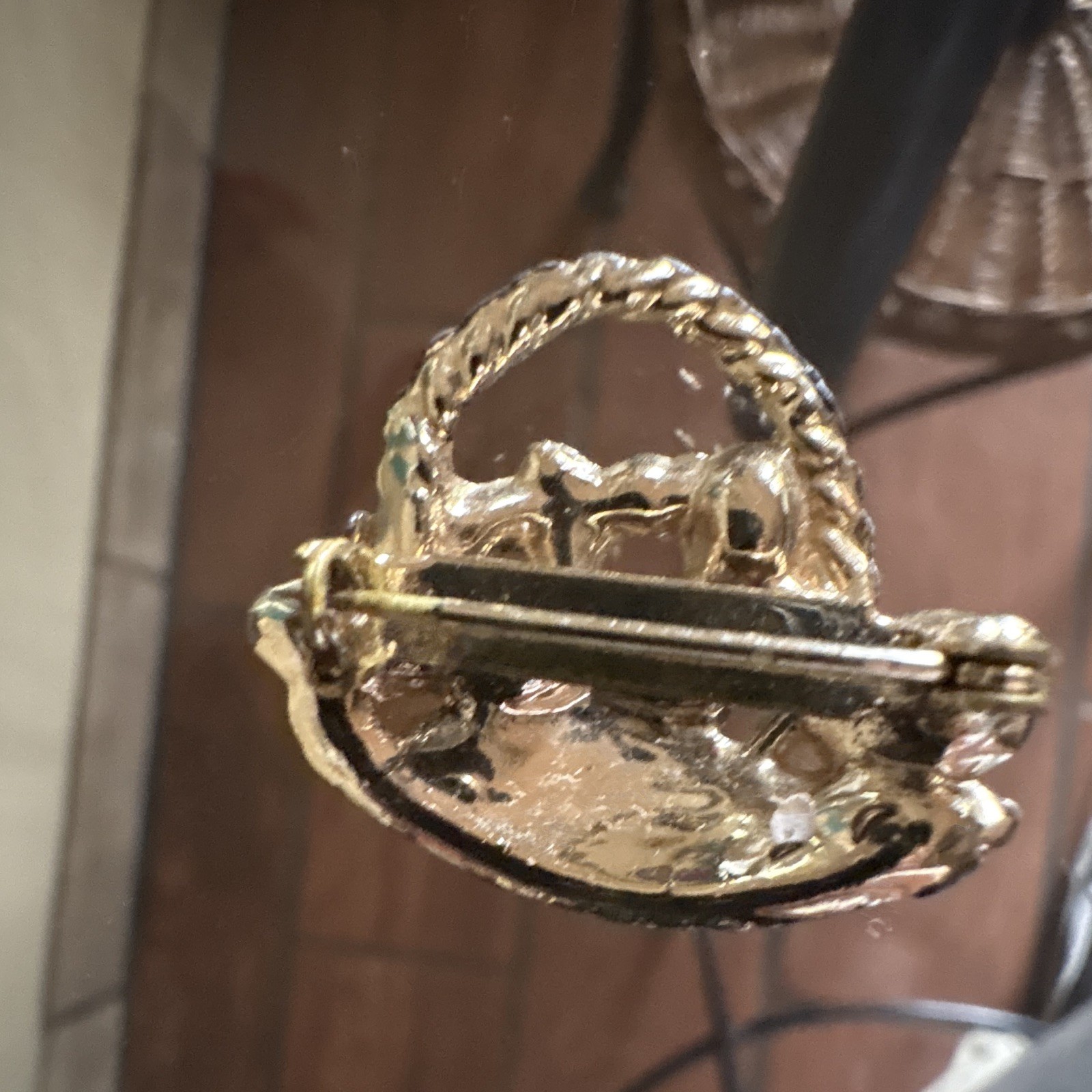 Gold Tone Basket Brooch Pin w/ Multicolor Oval Rhinestones vintage 1950-1970