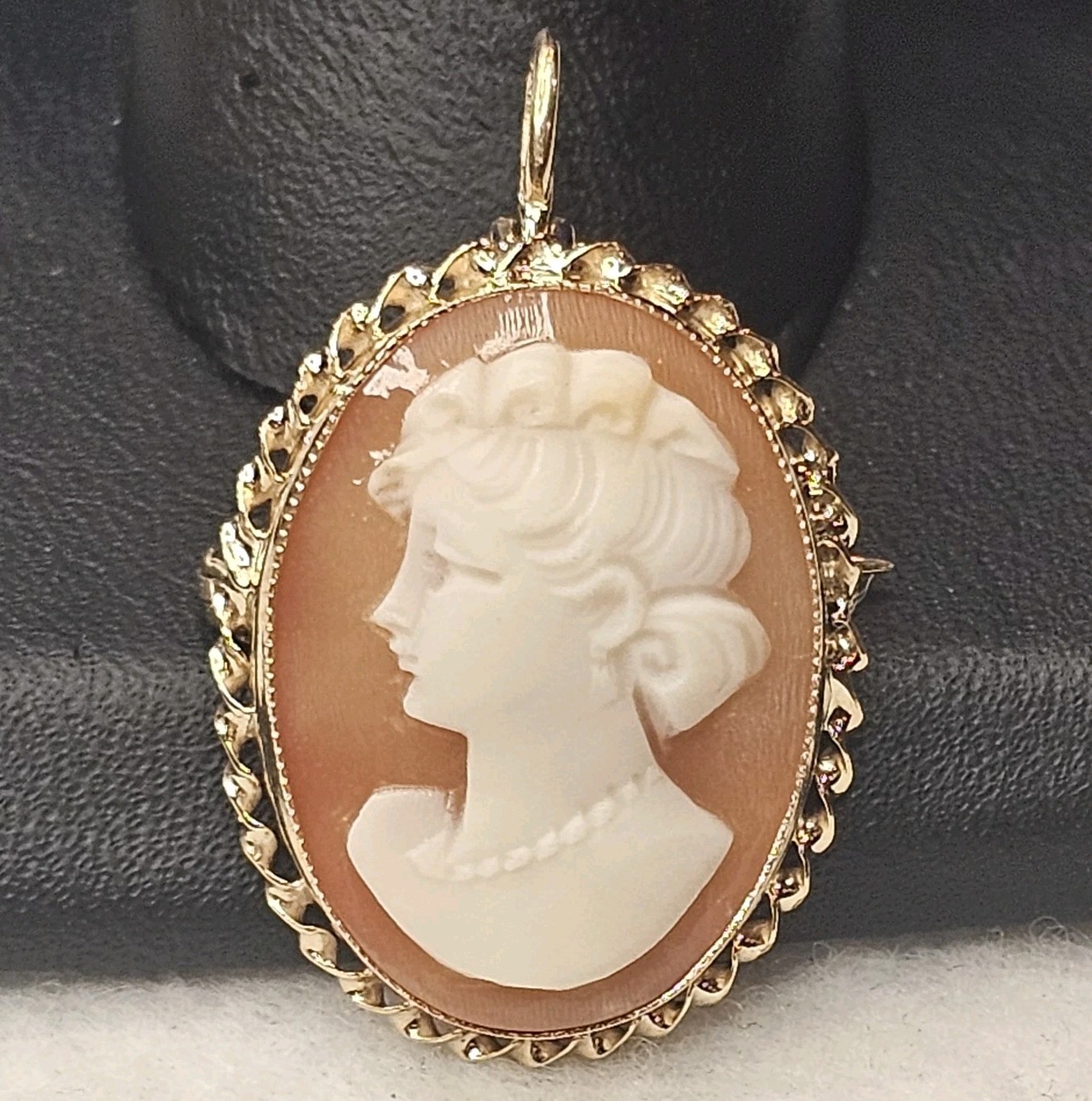 Vintage 10K Gold Shell Cameo Brooch Pendant Hand Carved Italian Estate 2.54 Gram