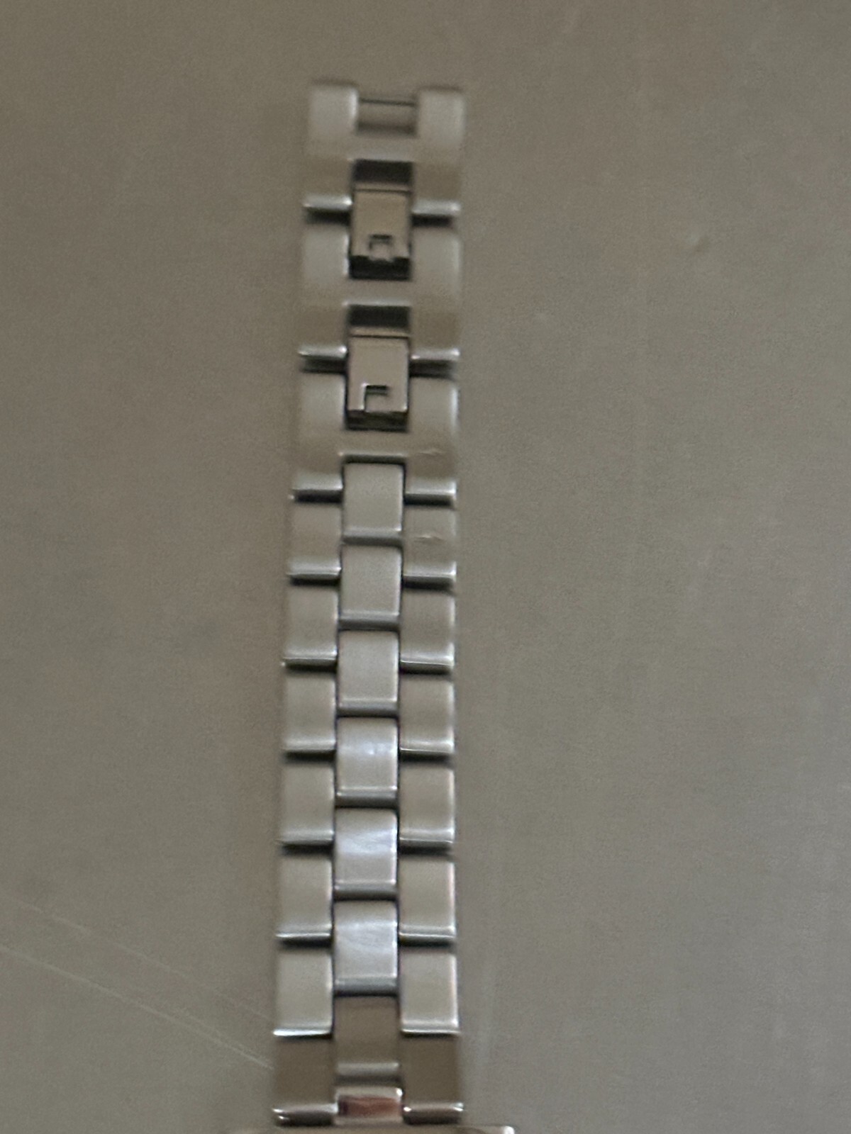 DKNY Watch Women’s Analog Square Silver Tone Quartz Water Resistant 7 inch 22 mm