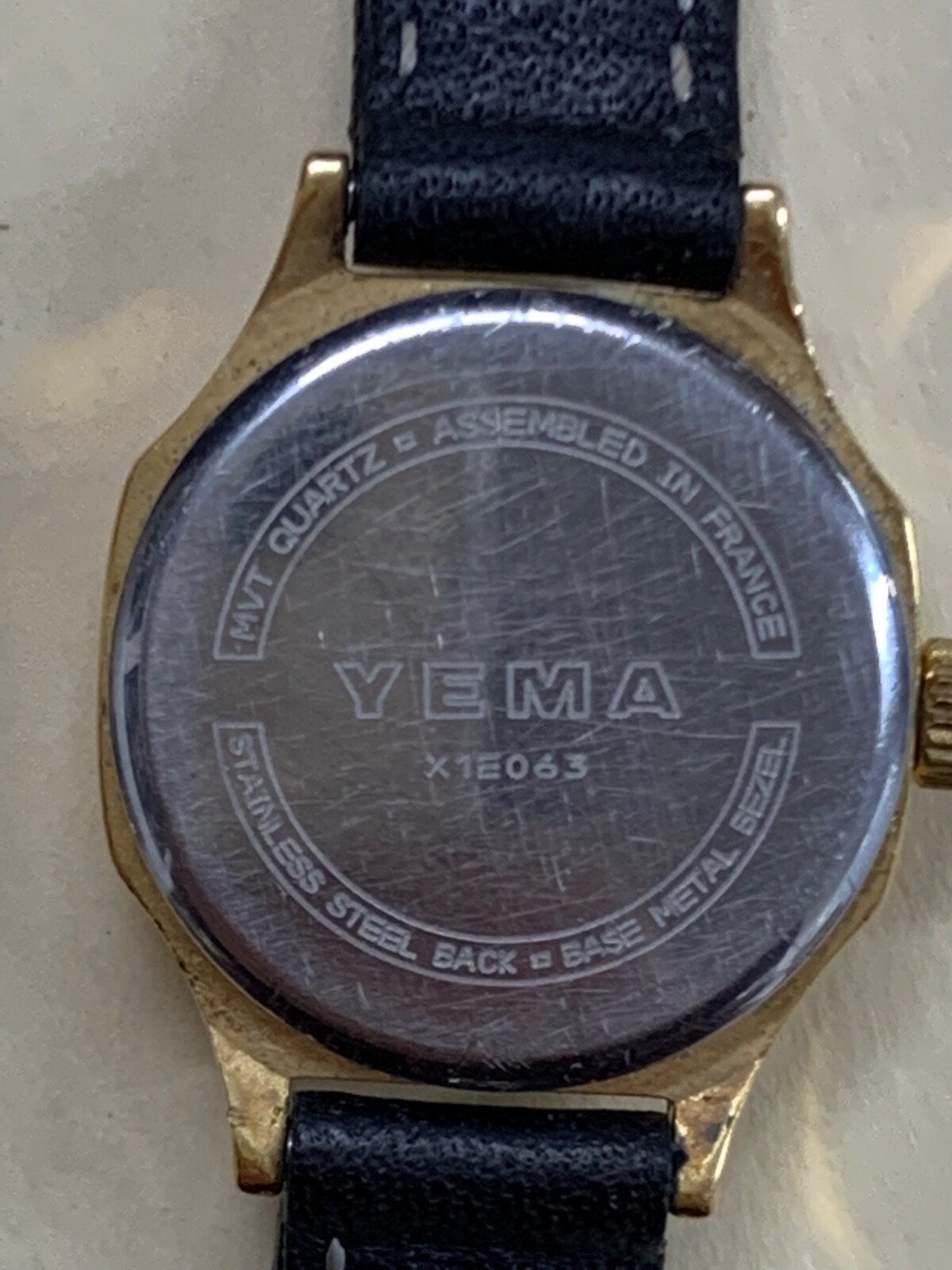 RARE Yema Paris Gold Tone White Dial Men’s / Women’s Watch X1E063, New Battery!