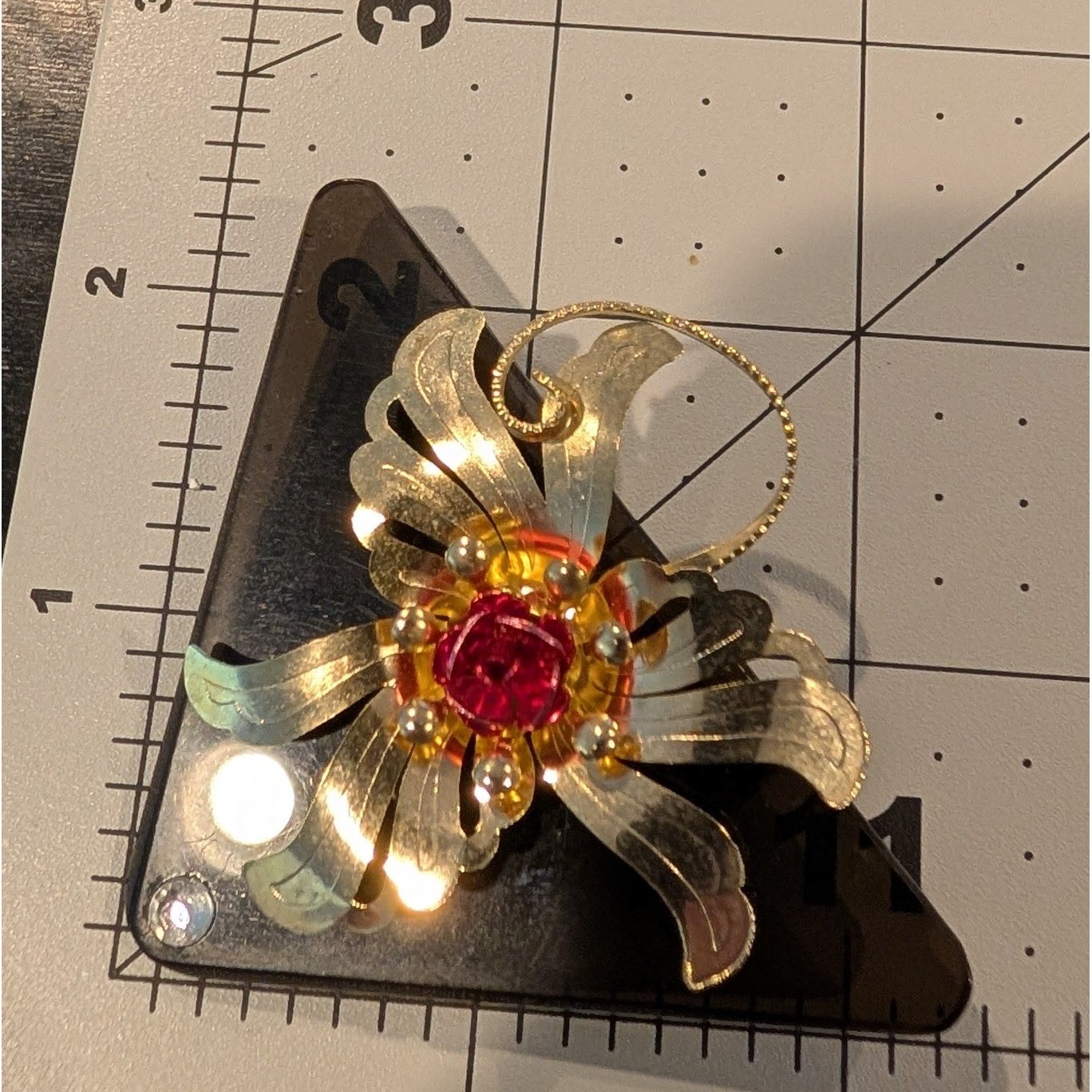 Vintage Gold Tone Red Rose Flower Brooch Black Triangle Acrylic Rhinestone Pin