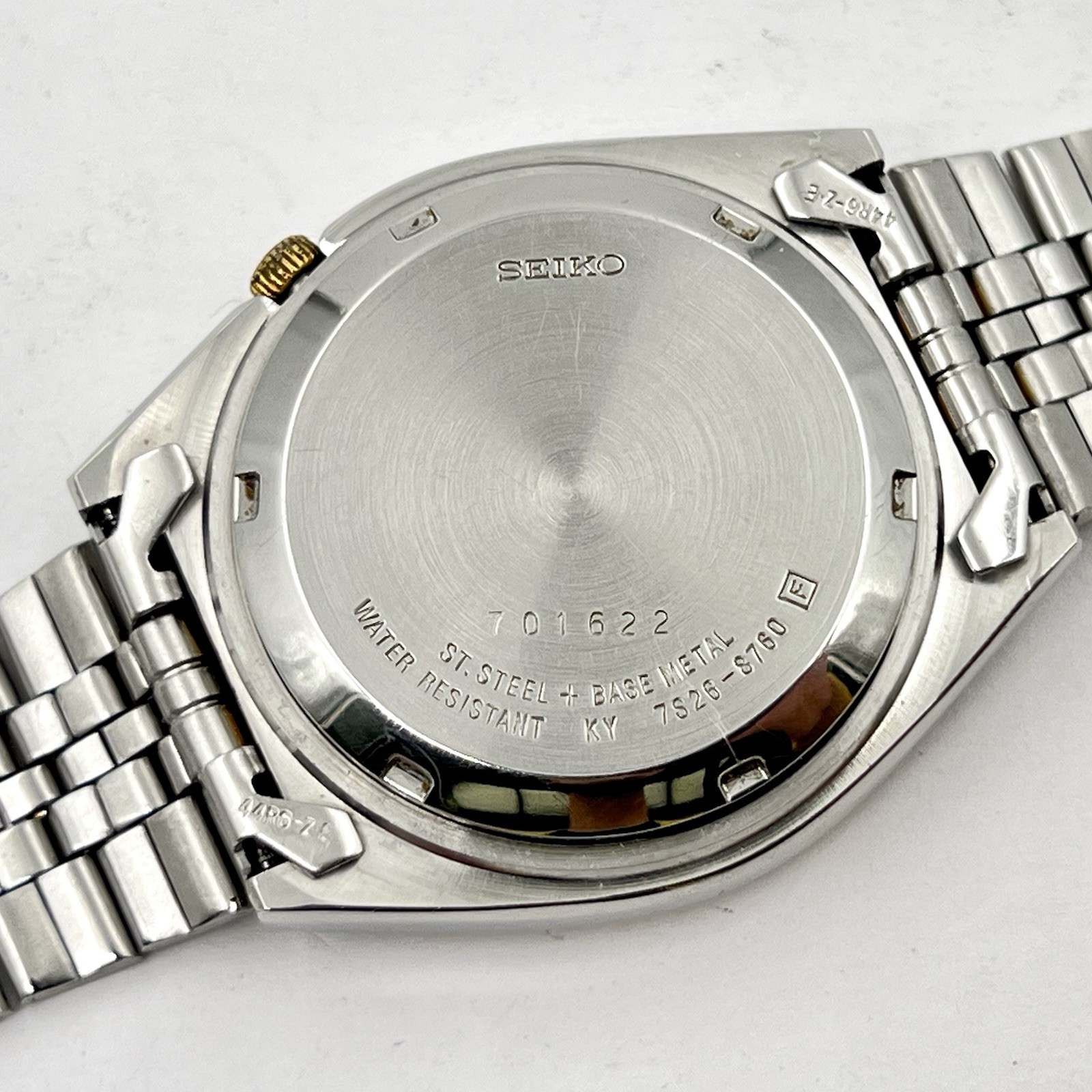 Seiko 5 Automatic Day/Date Steel Gold Tone White Teaked Dial 38mm Watch SNX166