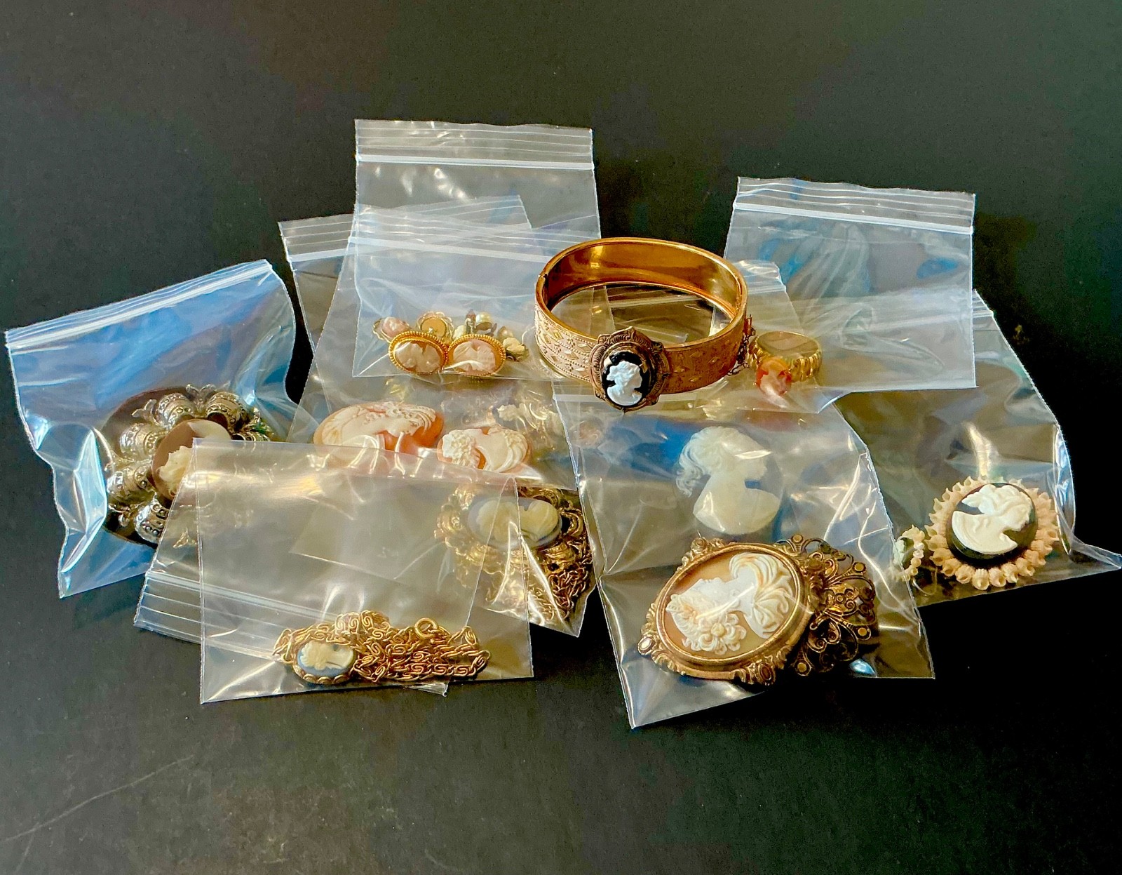 VTG CAMEO JEWELRY LOT RING EARRINGS NECKLACES BROOCHES BRACELET ETC 6-155