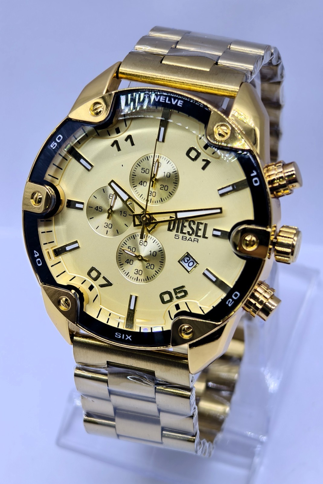 Diesel Spiked Chronograph Date Indicator Gold Dial Quartz Men’s Wrist Watch